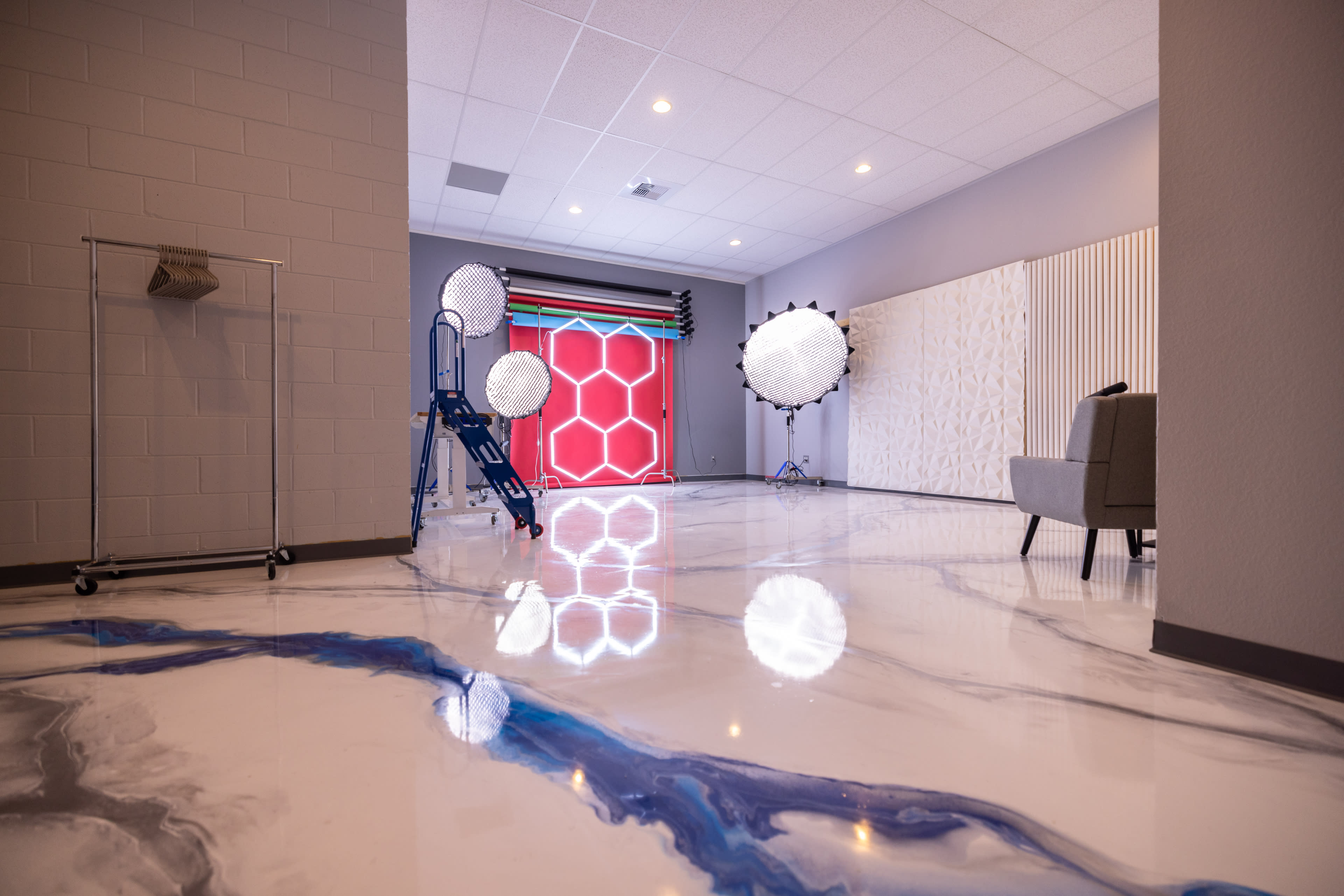 Multi-Functional Photo & Video Studio with backdrops and lighting, clean, modern space Image in North Westminster, Westminster, CO