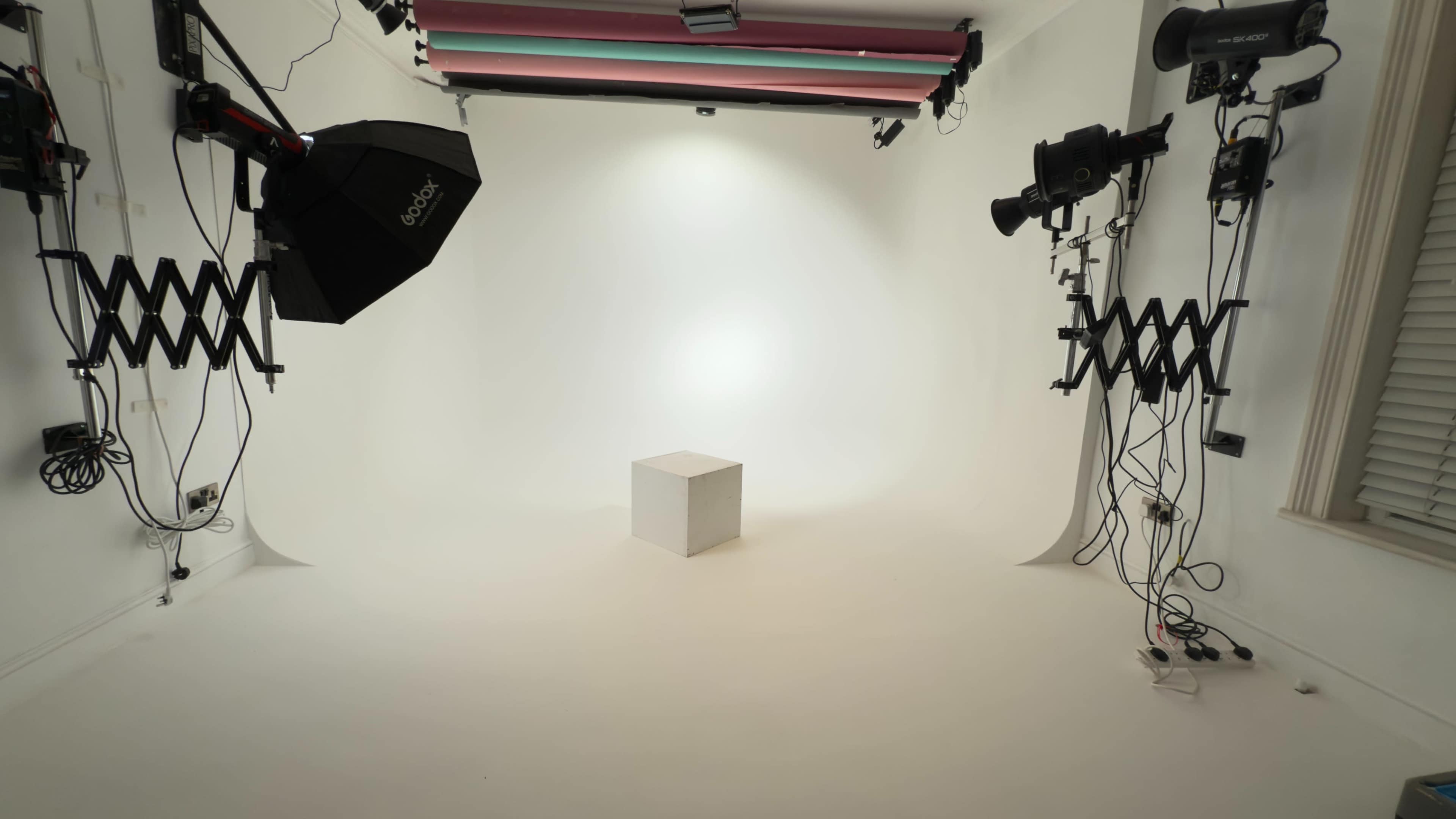 photo shoot studio in north london Image in North Finchley, london, ENG