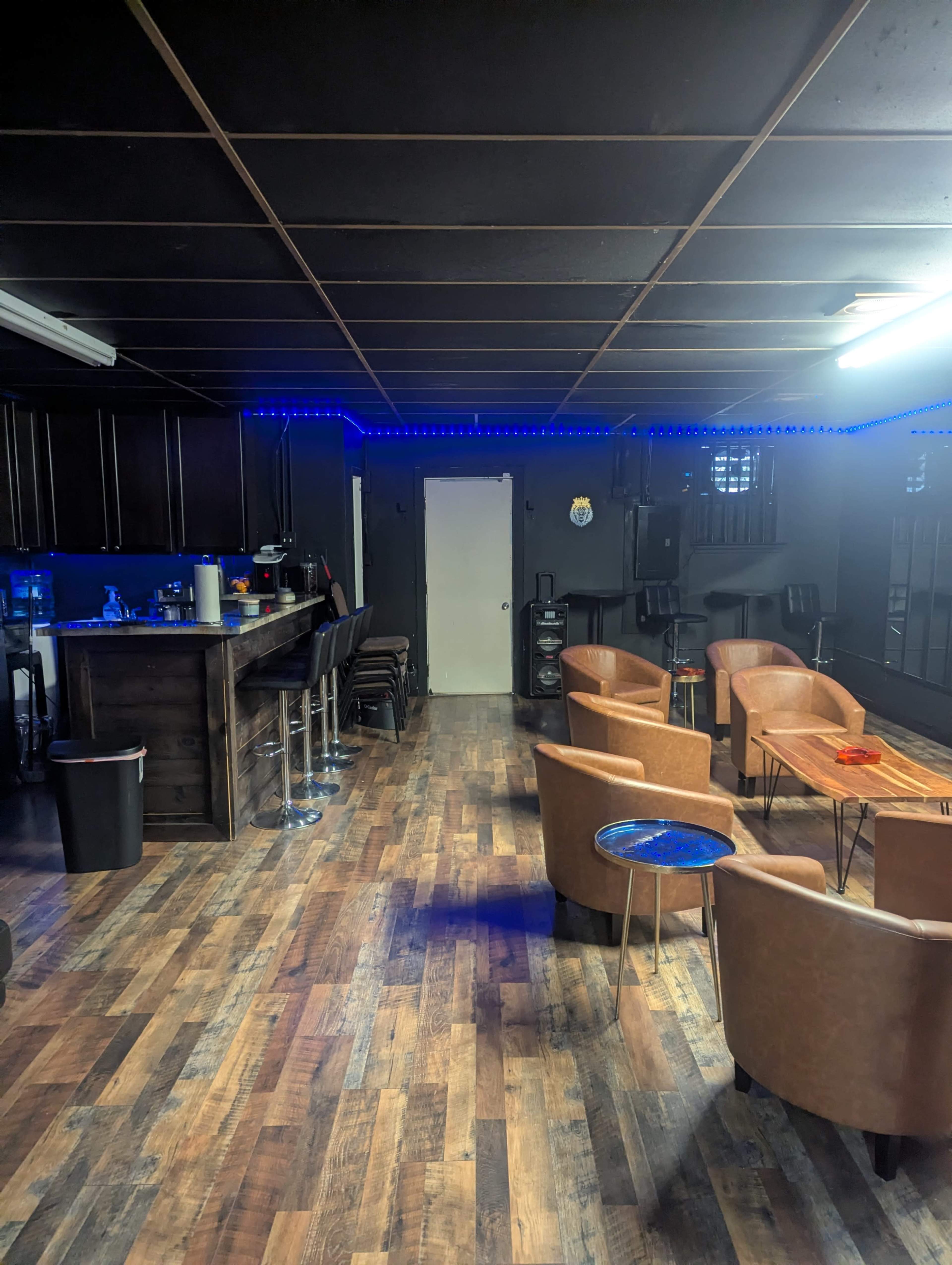 Kings Cigar Lounge Image in Hampton, Hampton, VA