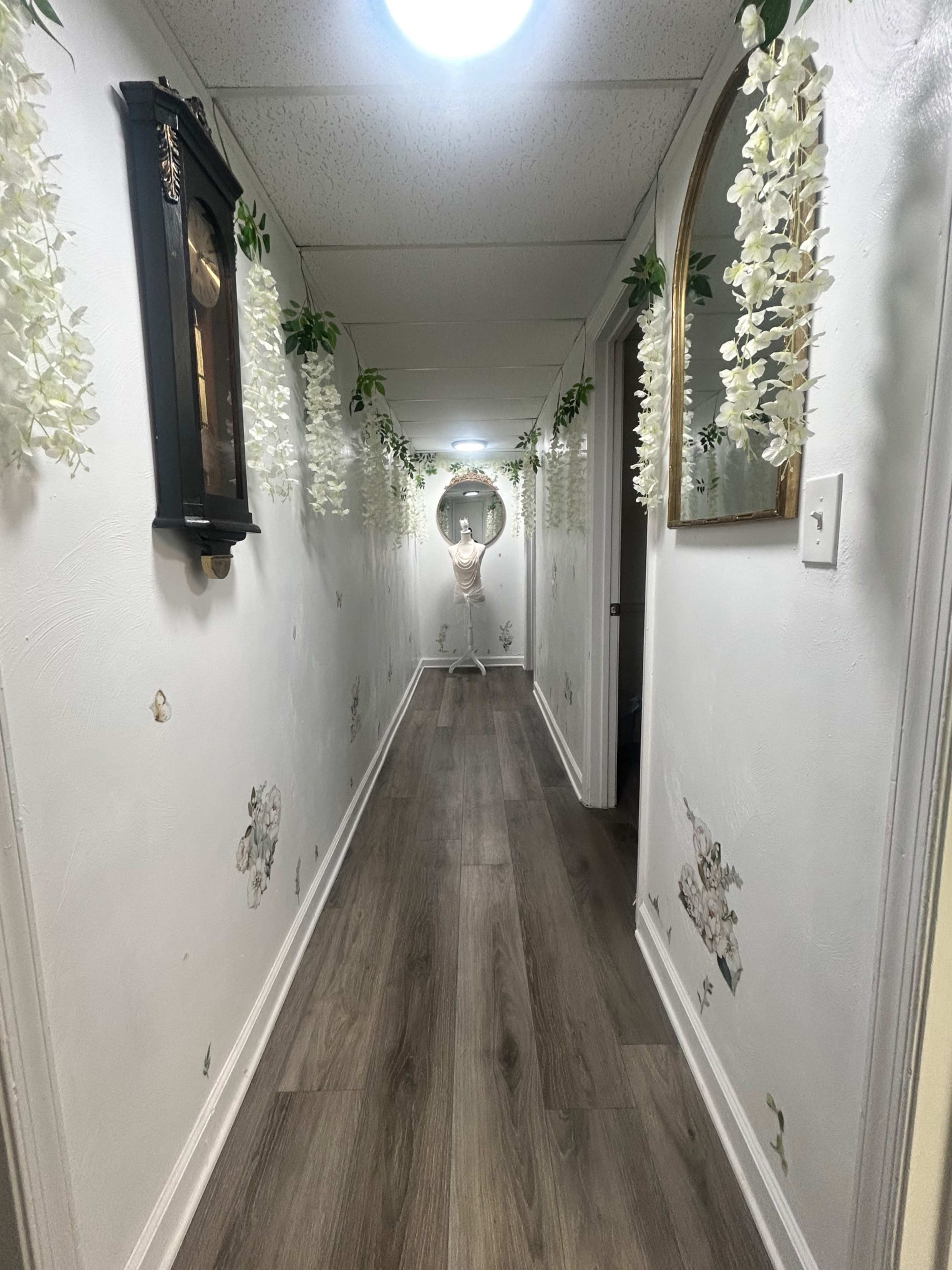 Elegant & Creative 4 Room Space Image in Virginia Beach, Virginia Beach, VA