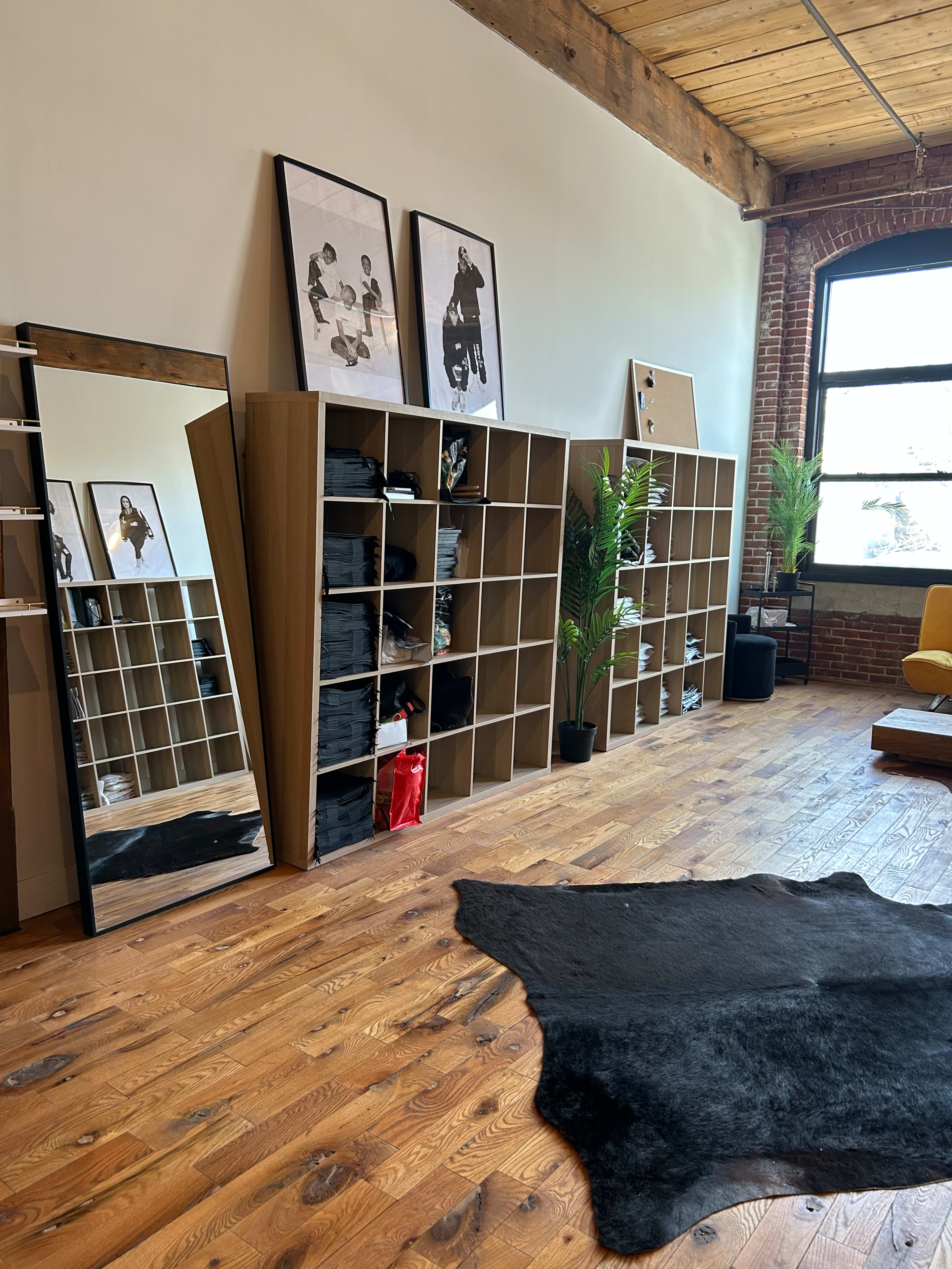Industrial Creative Loft Studio w/ Retail Fixtures Image in Upper North Philadelphia, Philadelphia, PA