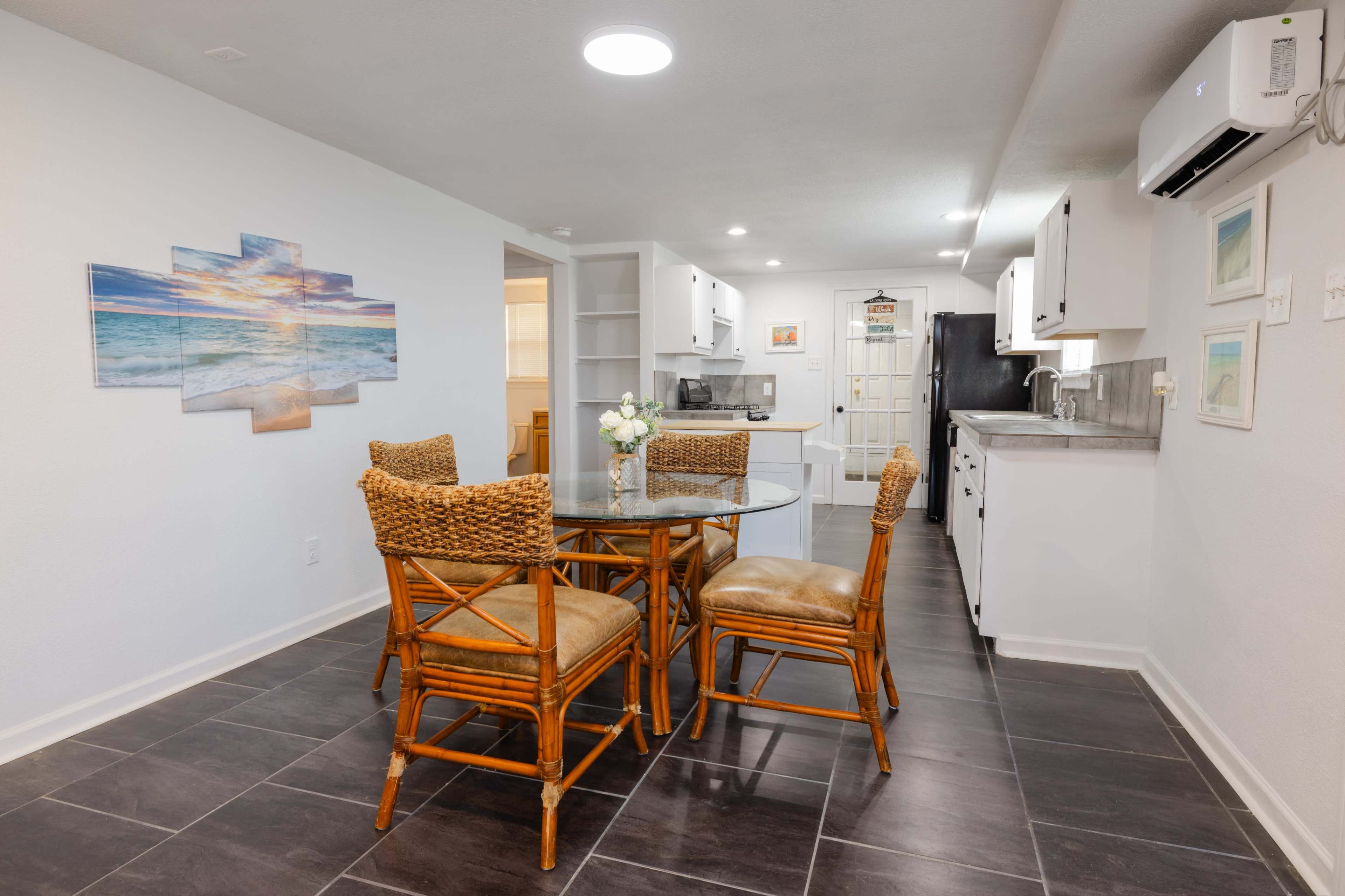 Hidden beach house gem Image in Galveston, Galveston, TX