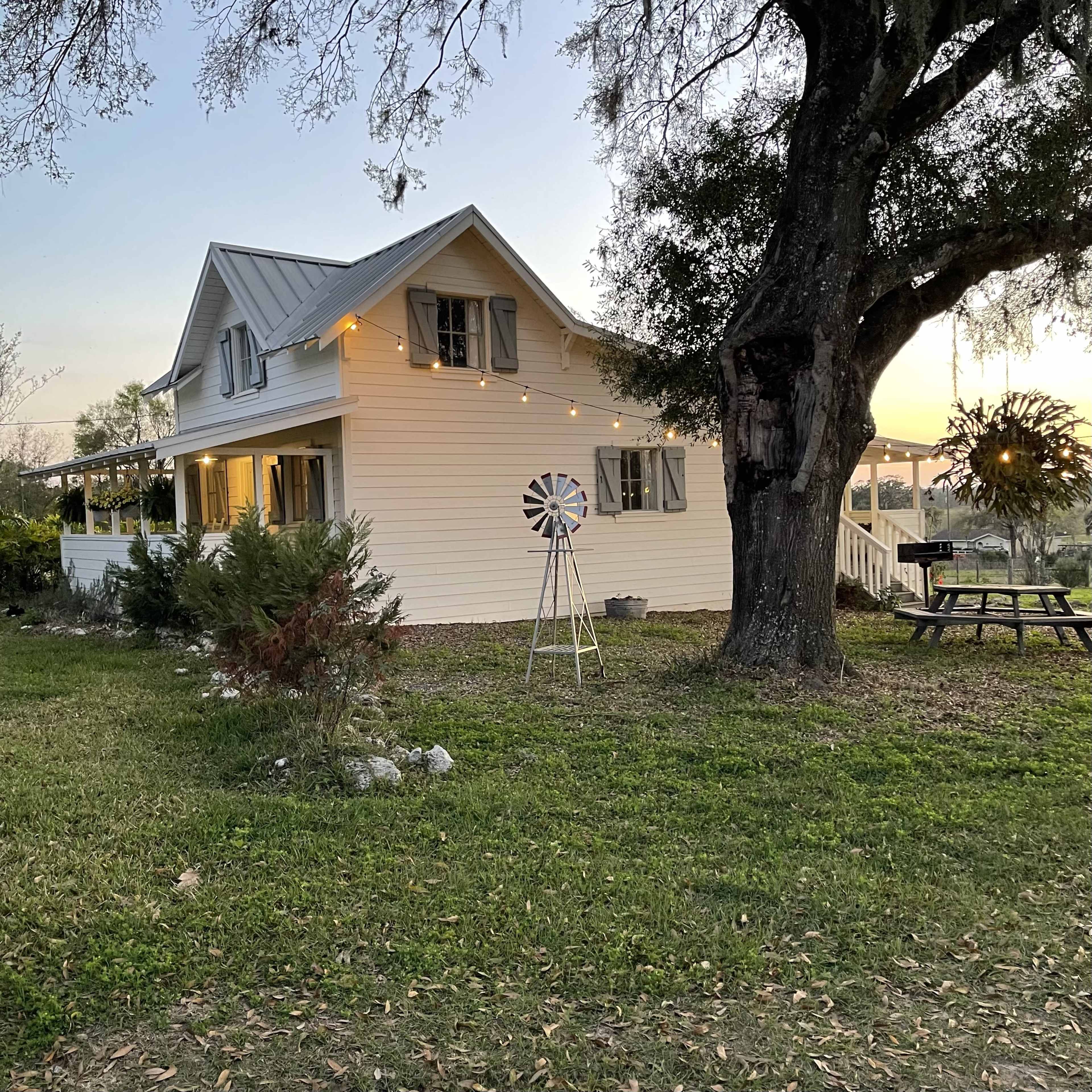 1800’s Rustic Farmhouse on 20 acres- Dade City Image in , Dade City, FL