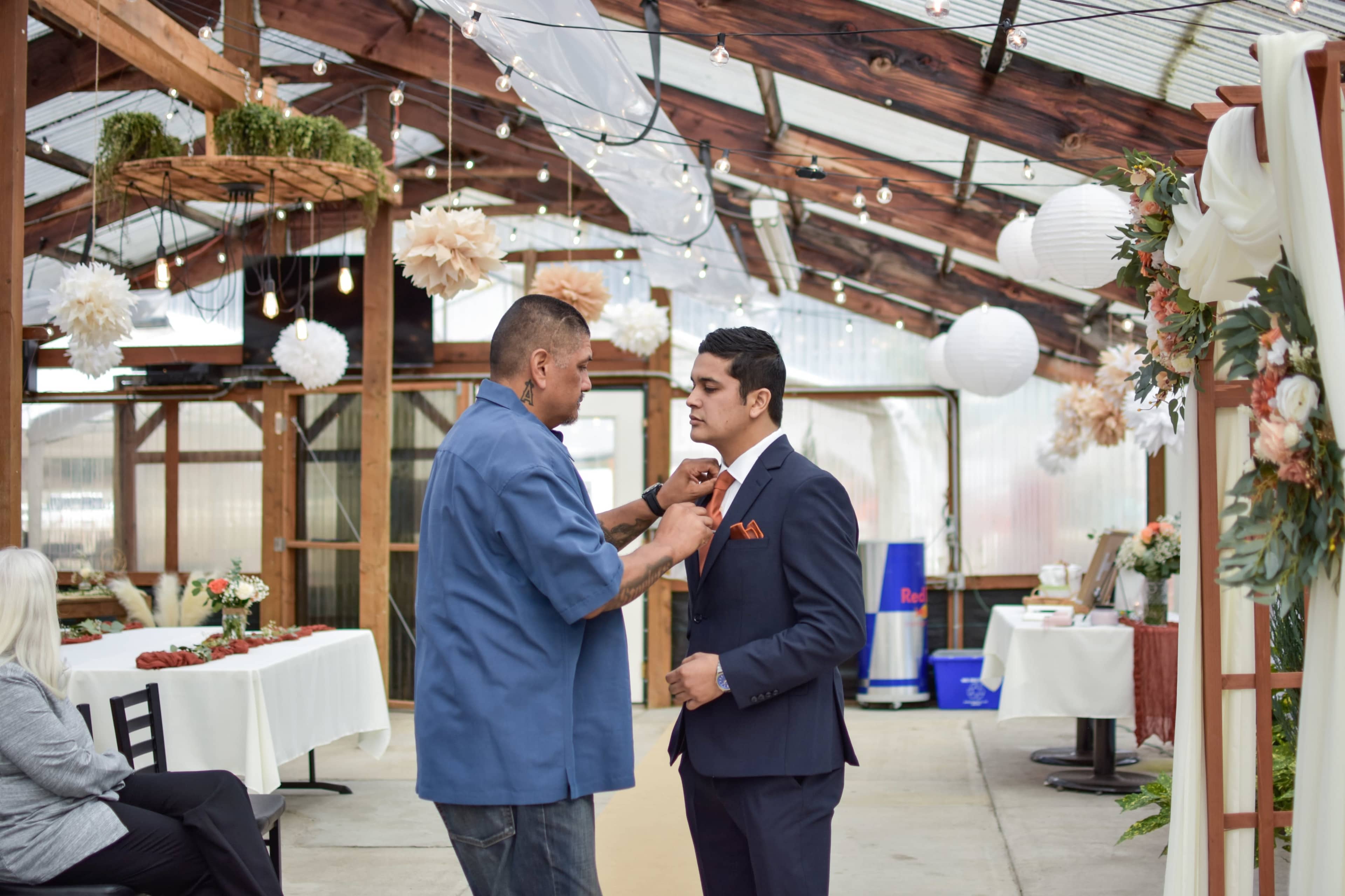 Heated Rustic Greenhouse Event Space with Indoor/Outdoor Atmosphere Image in Rock Creek, Damascus, OR