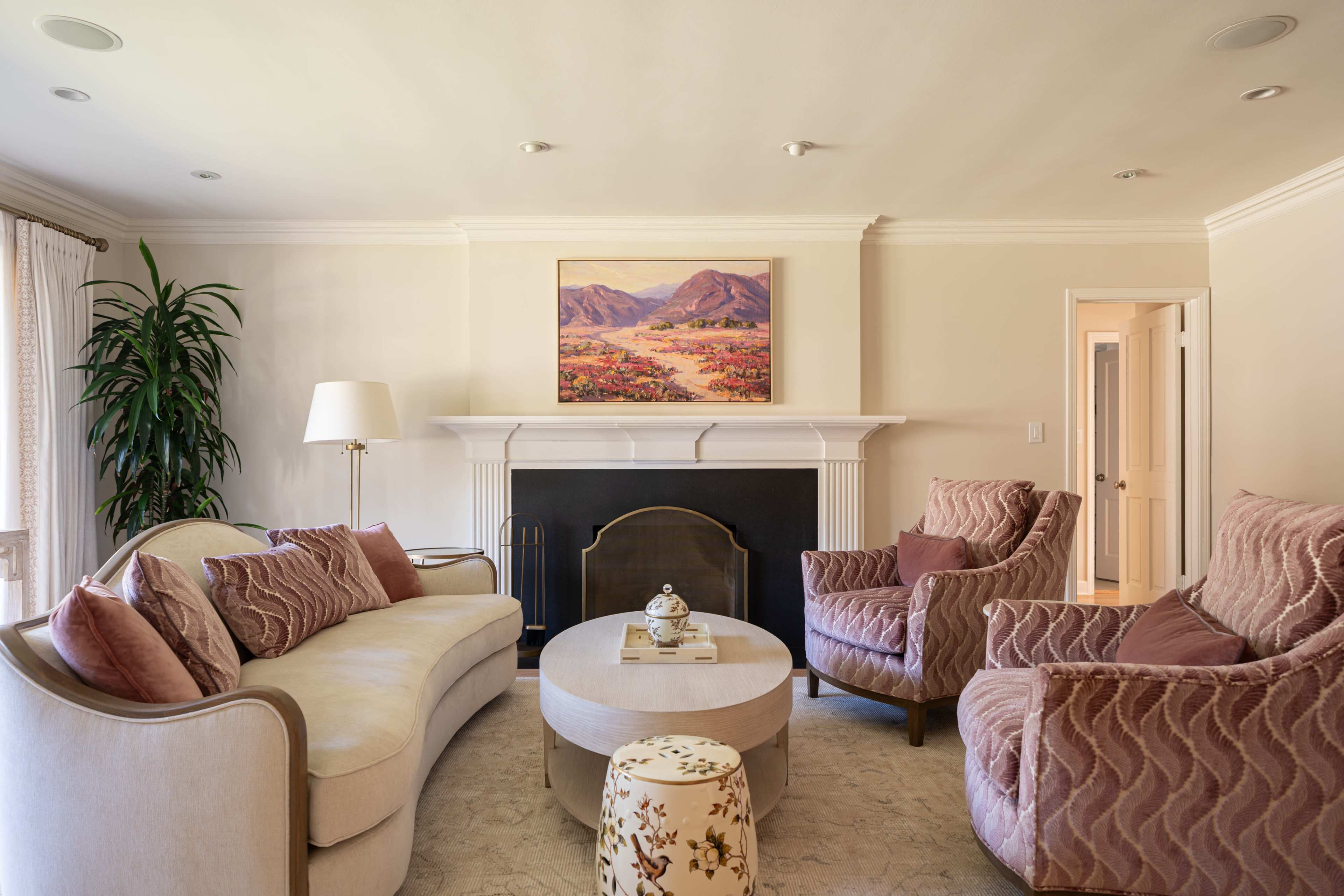 Bright Contemporary California Home with Luxury Kitchen Image in South Pasadena, south pasadena, CA