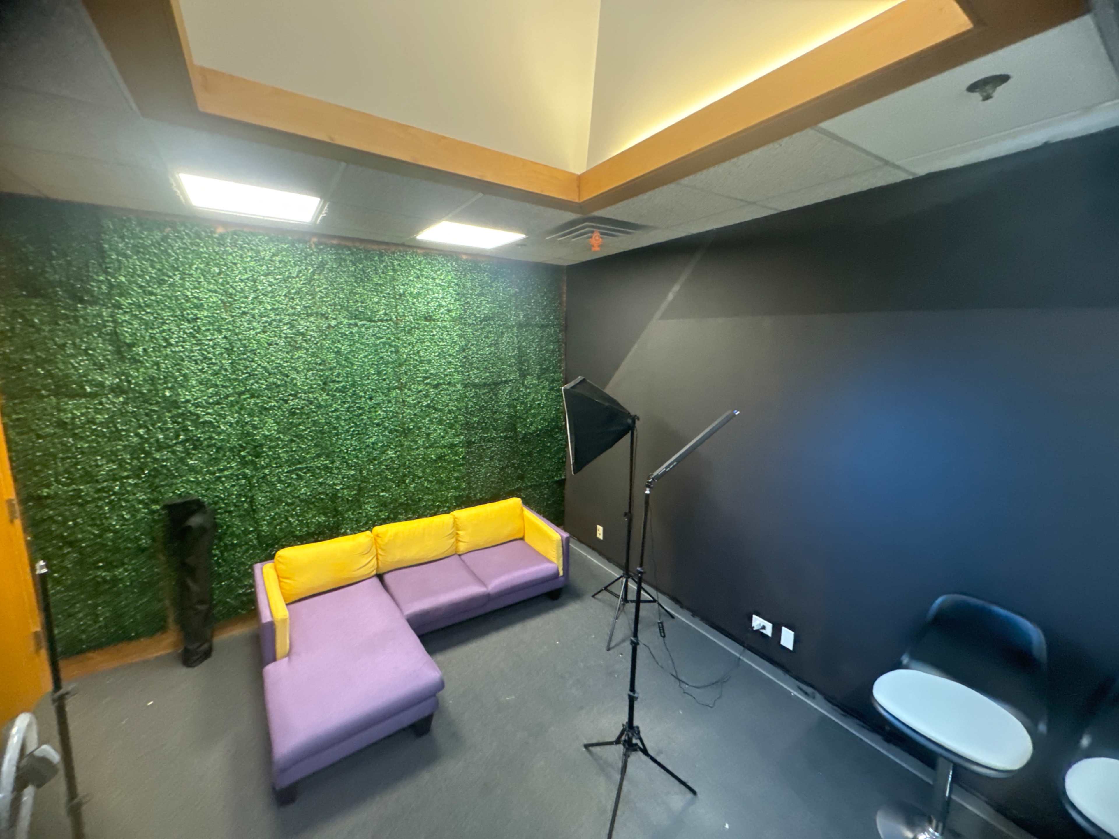 Syndicate TV Image in Northfield Township, Glenview, IL