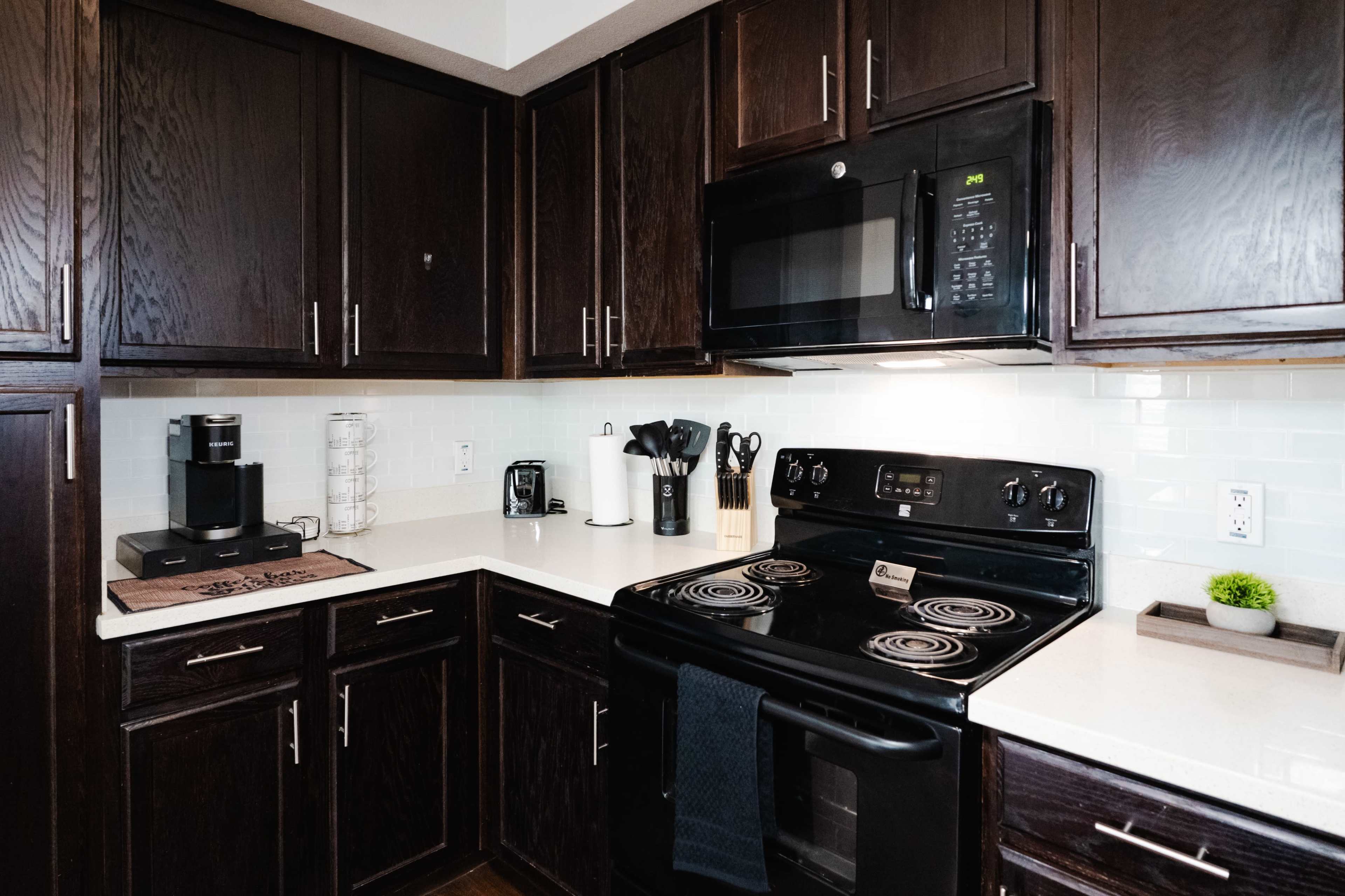 Comfy Boho Suite-15min from IAH Airport Image in Atascocita, Humble, TX