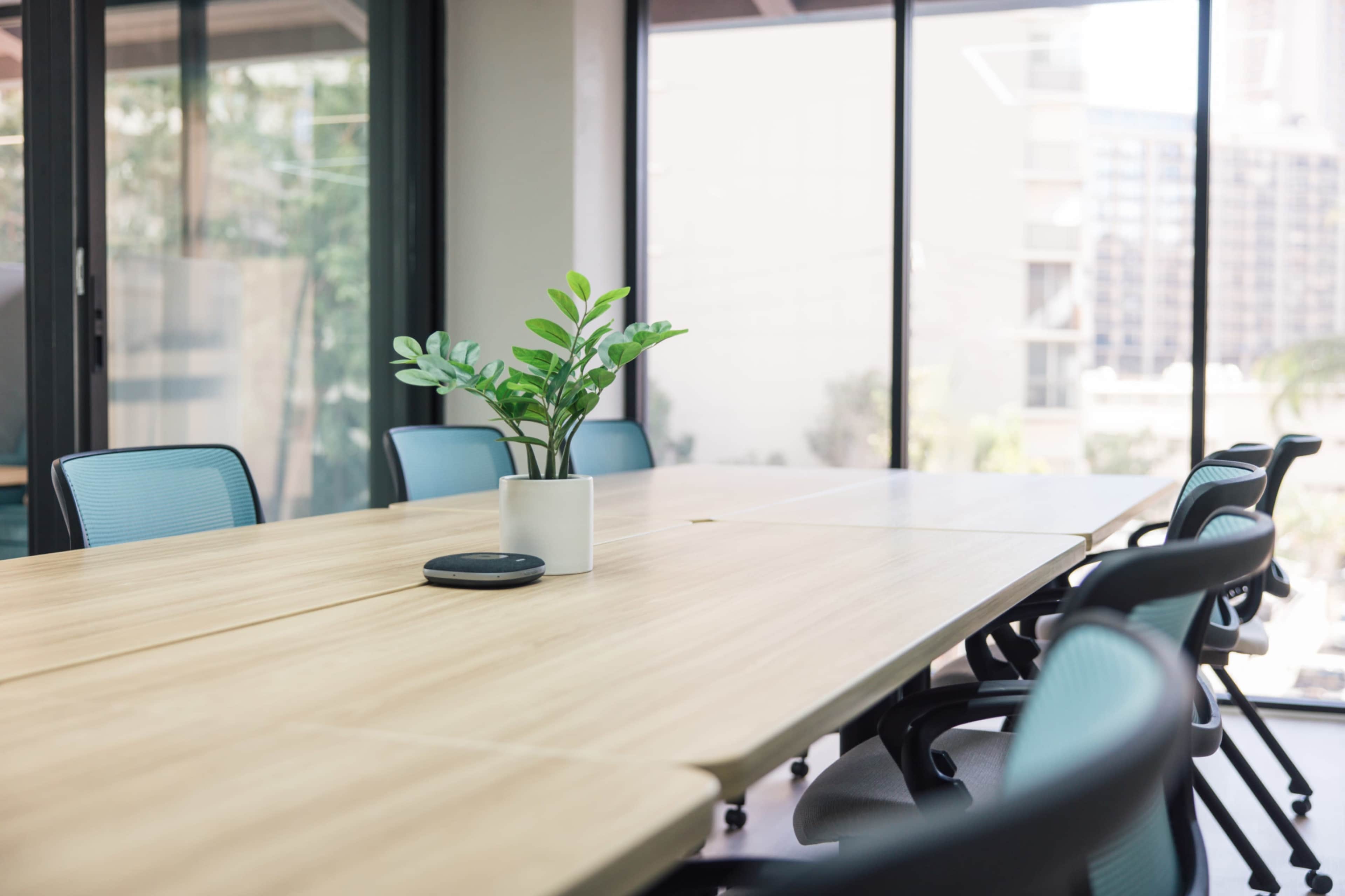 20-Person Professional Conference Room Image in Waikiki, Honolulu, HI