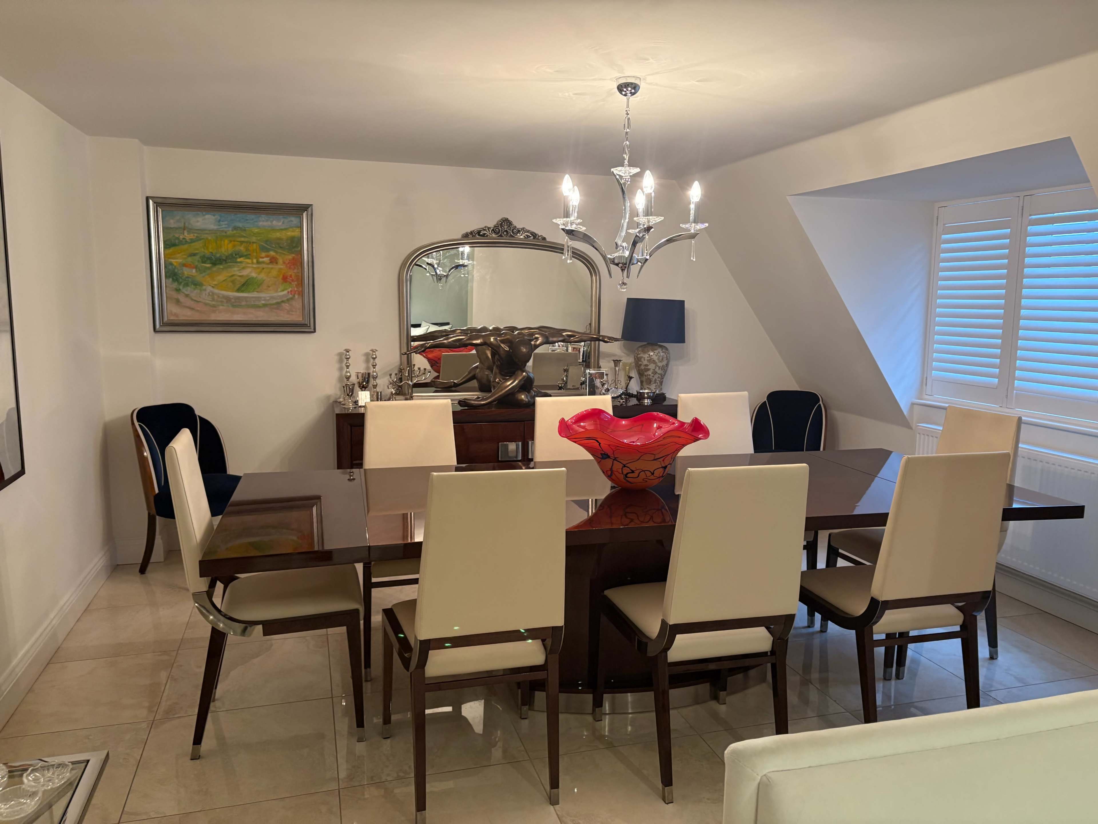 Contemporary Luxury Apartment Image in Hendon, LONDON, ENG