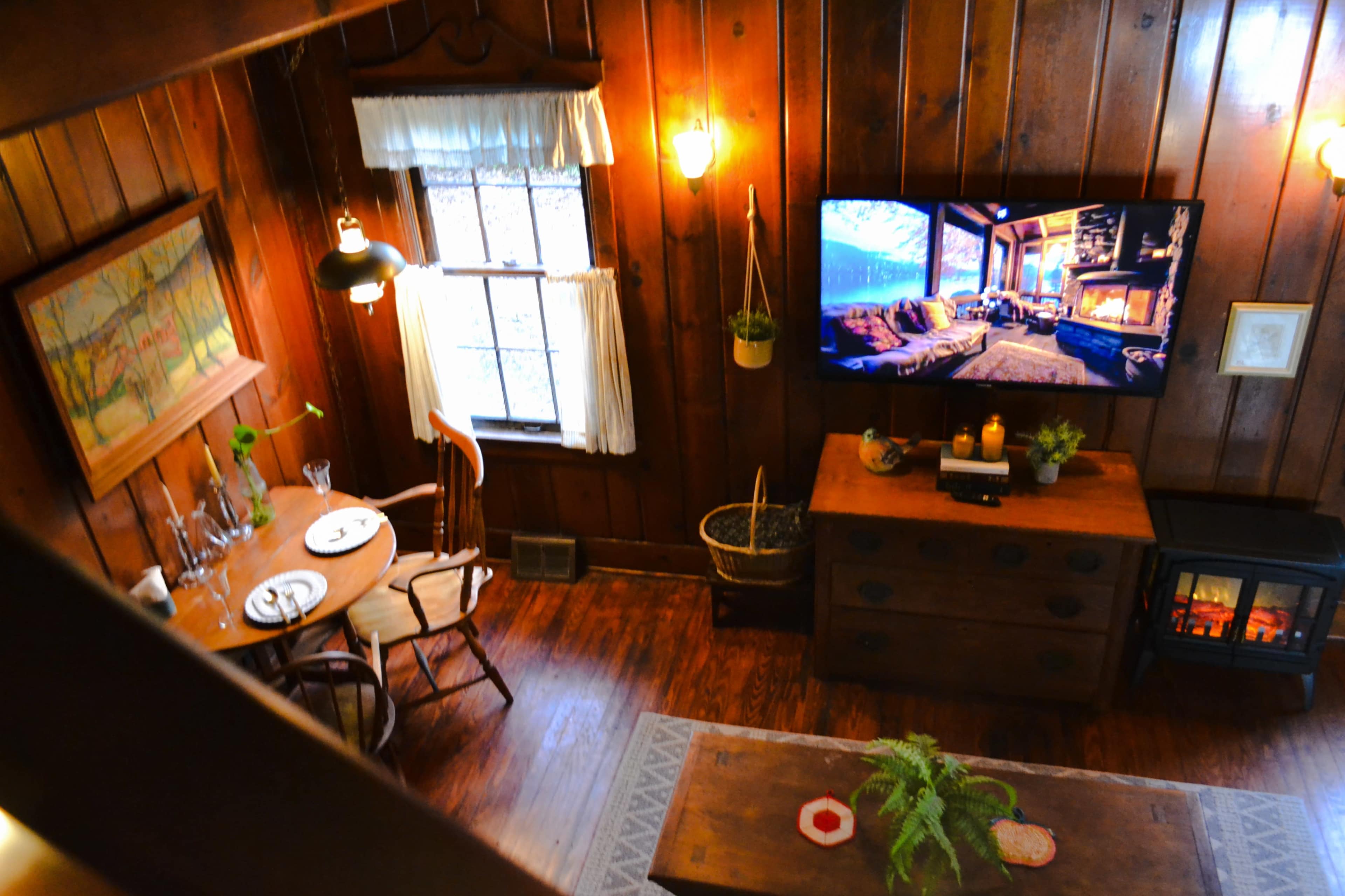 Charming 1930s Cottage Retreat Image in , Bryans Rd, MD