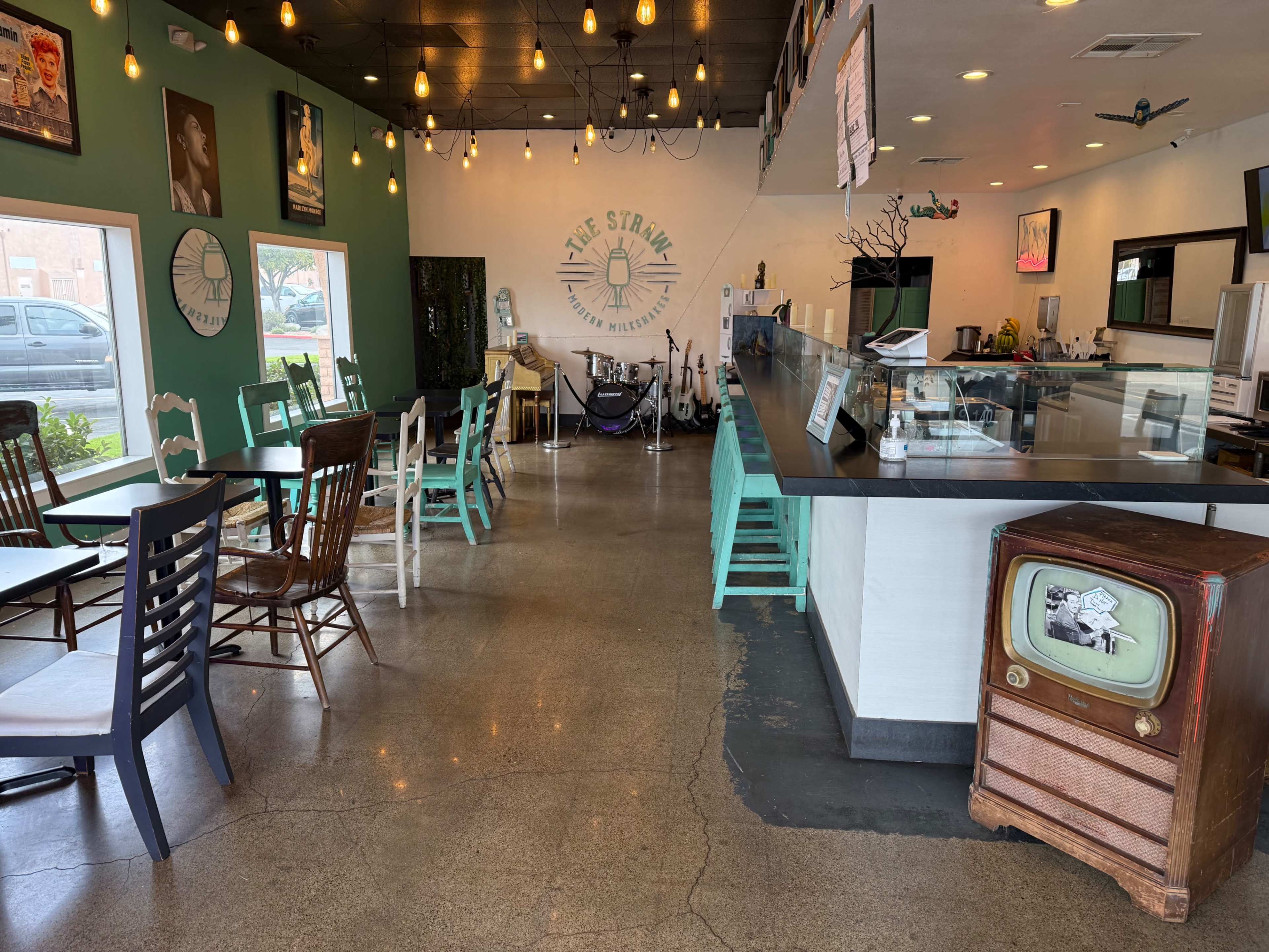 Ice Cream Bar and Jazz Bar Image in Costa Mesa, Costa Mesa, CA