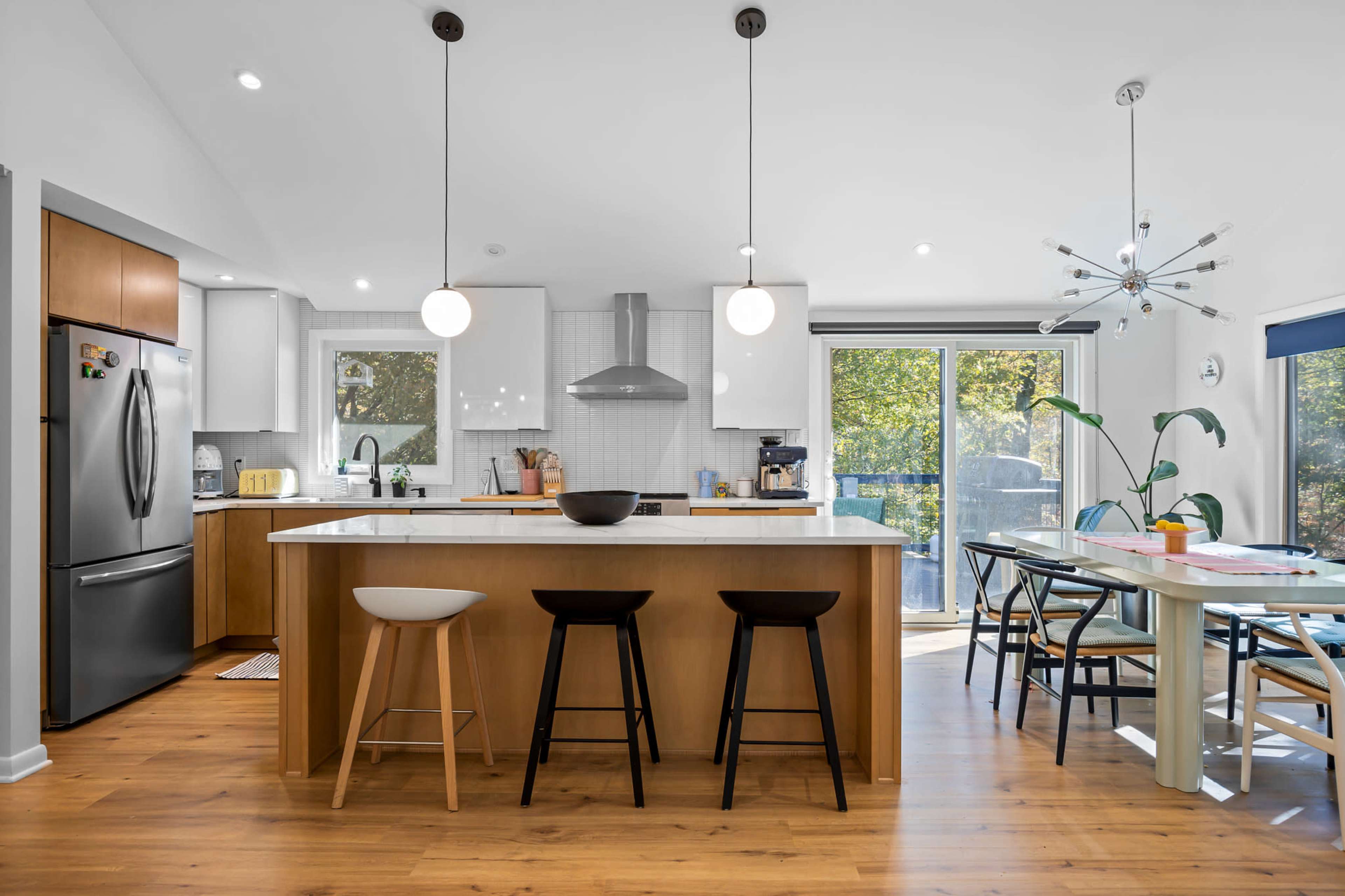 Modern Eclectic Home with Designer Interiors Image in Gardiner, Gardiner, NY