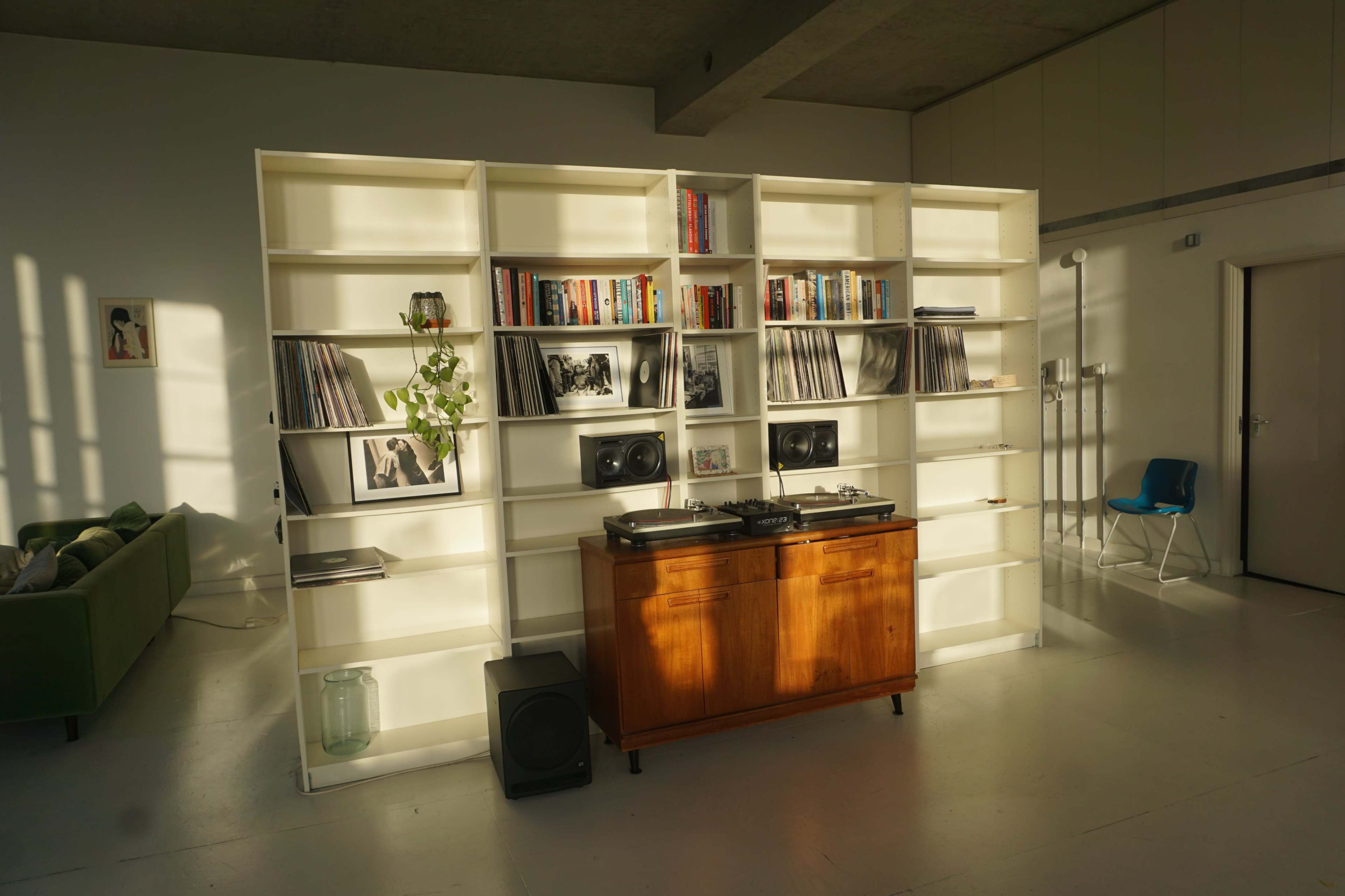 Unique daylight studio apartment Image in Clapton, London, ENG