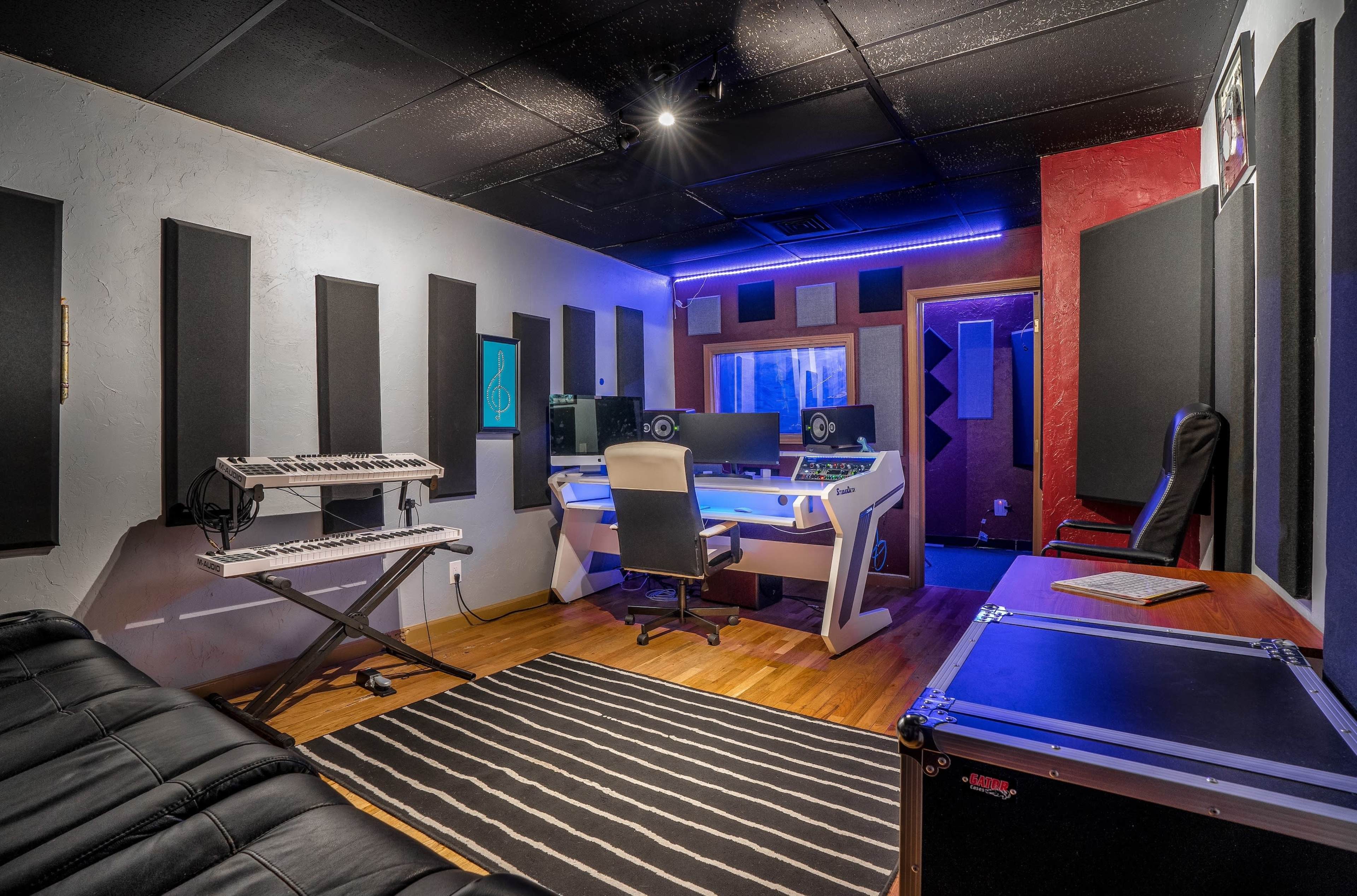 Music Recording Studio Near Memorial City Image in Memorial City, Houston, TX