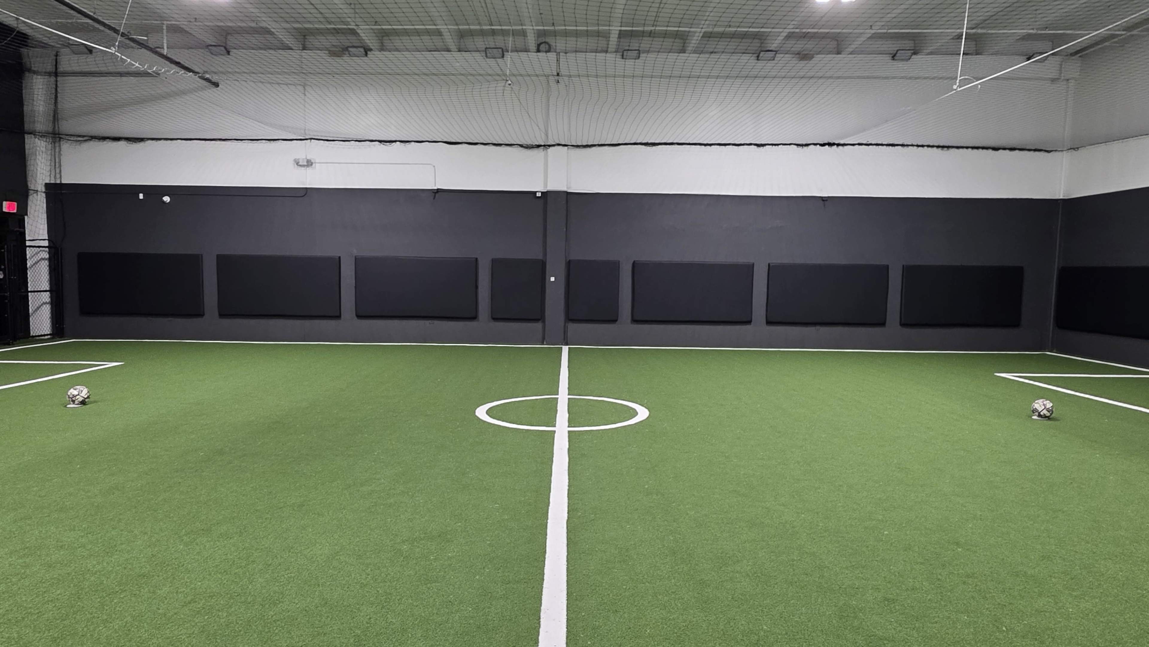 Unique indoor turf studio with modern vibes Image in Plantation, Plantation, FL