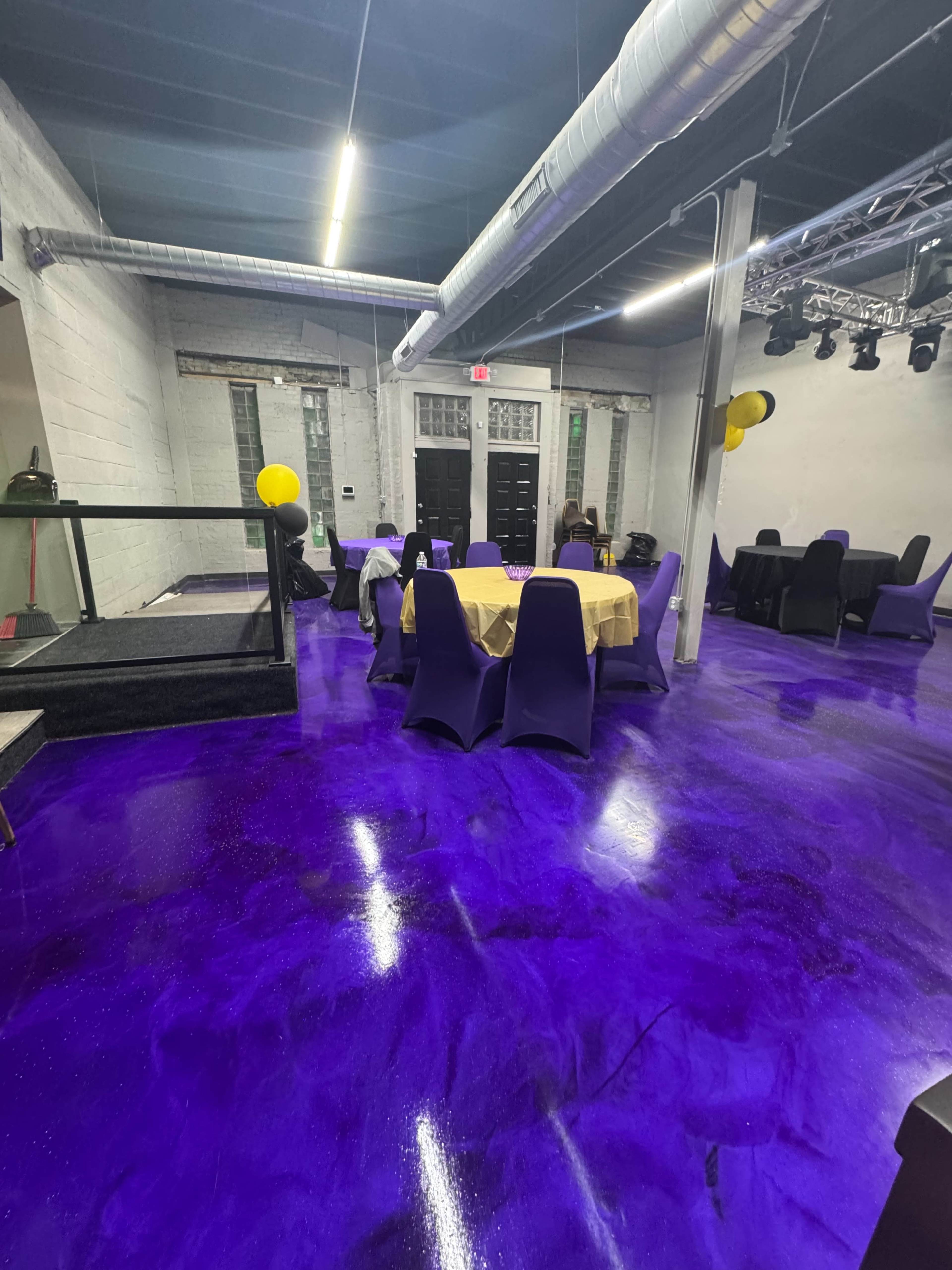 Lounge style event space with bar Image in Grant, DETROIT, FM