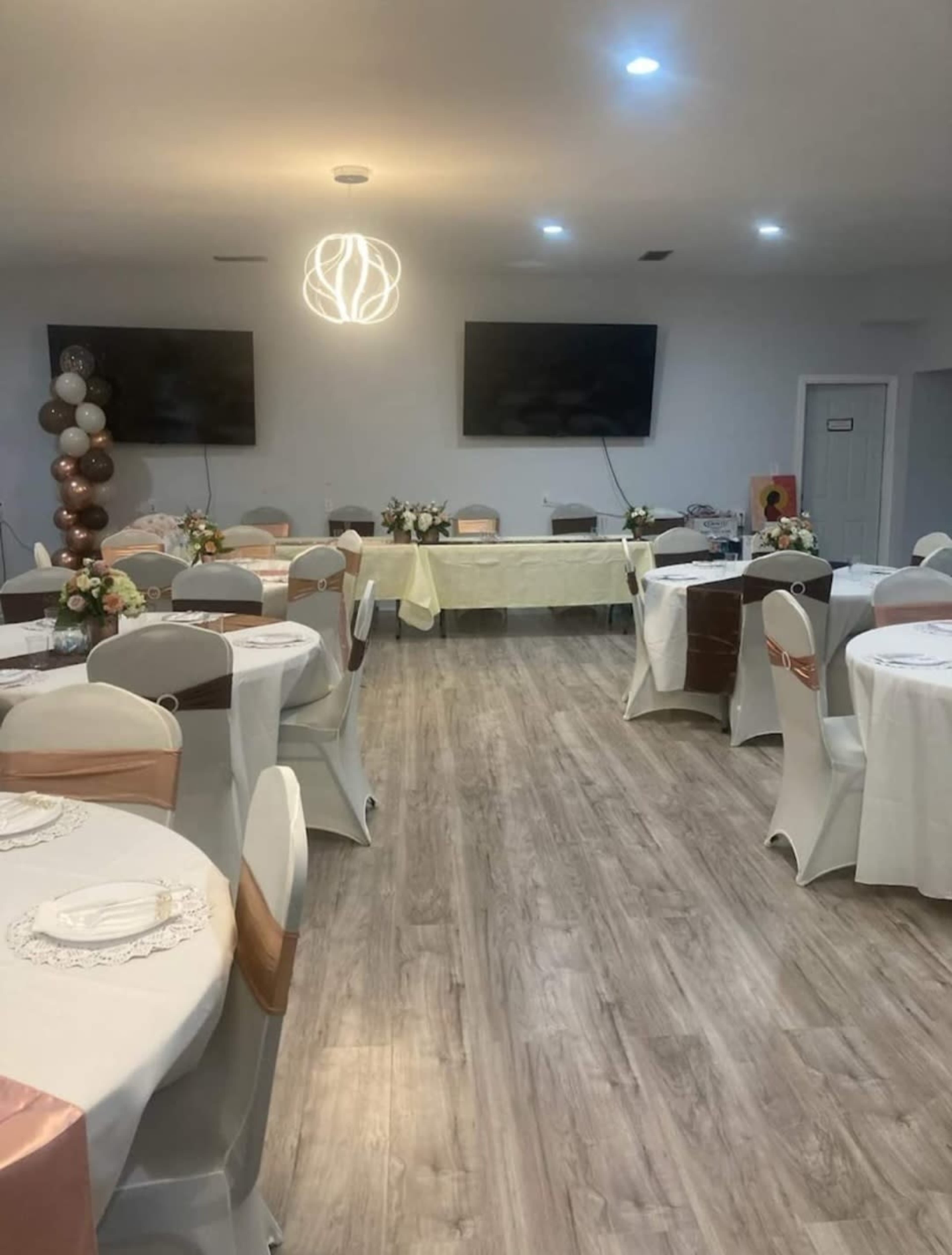 Beautiful event center for all of your meeting and event needs Image in Columbus, Columbus, GA