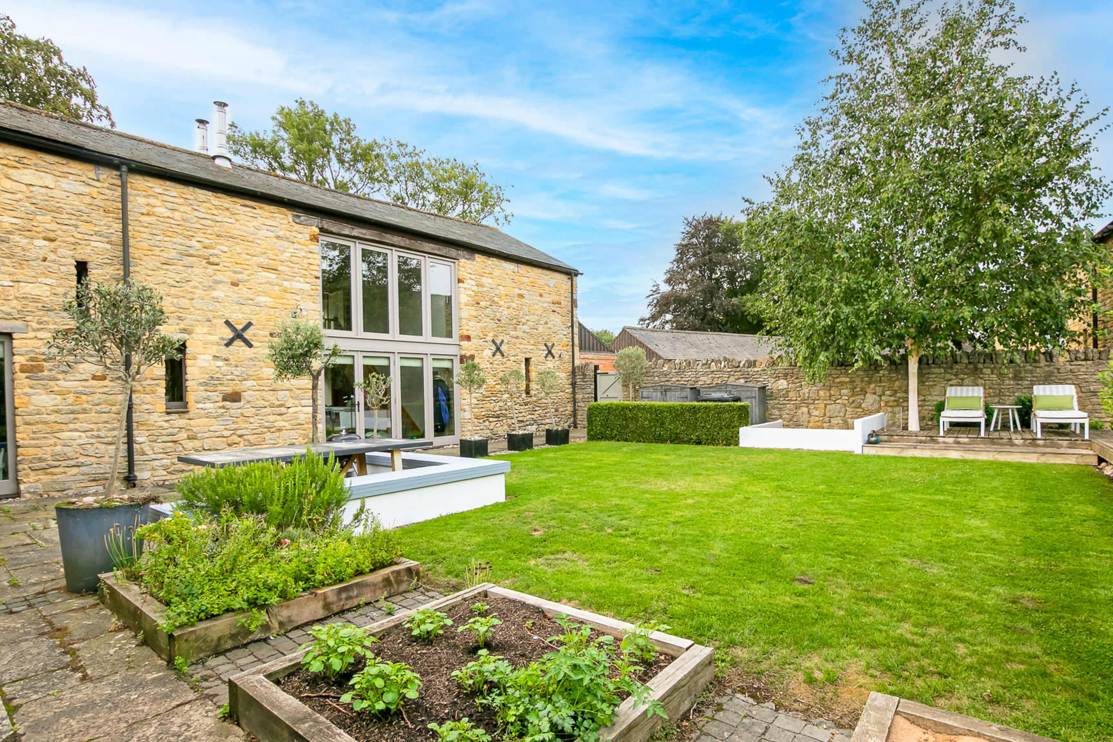 Beautiful Barn Conversion in Oxfordshire- perfect for film set in a 'country home' Image in Sulgrave, Sulgrave, ENG