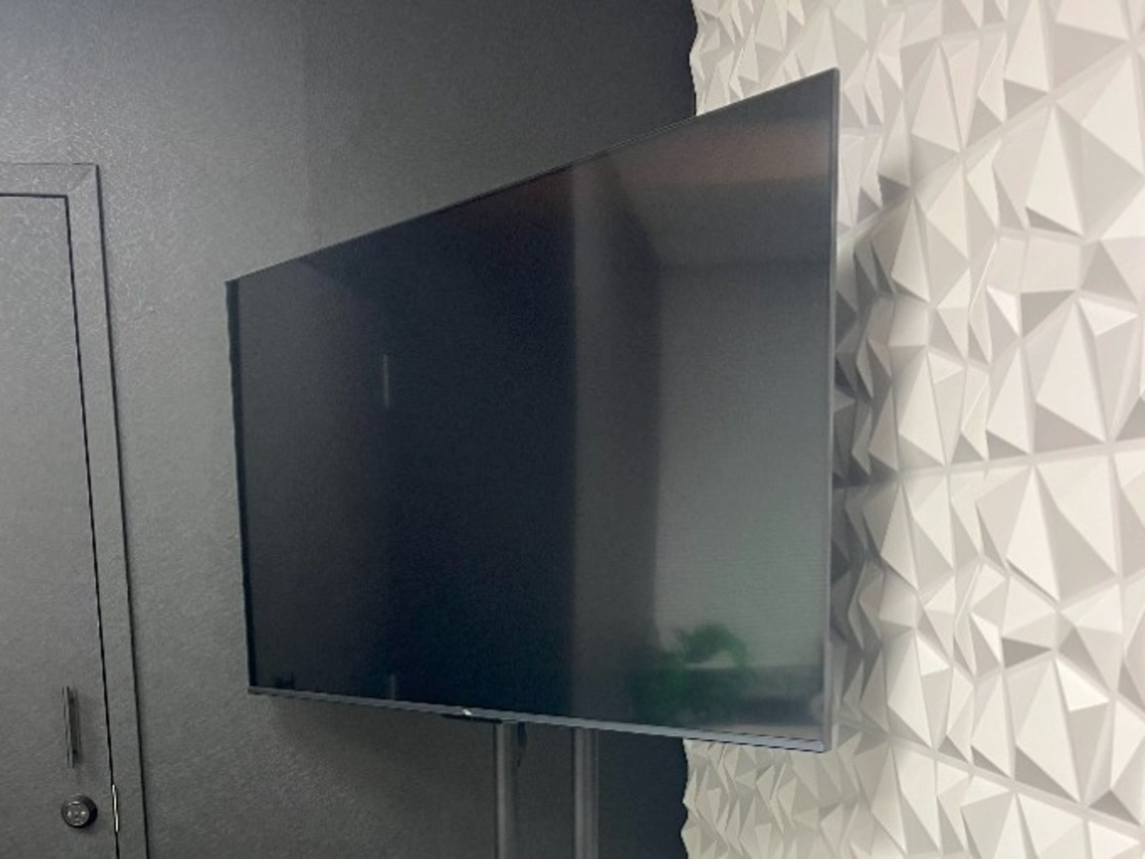 Mobile TV w/Stand