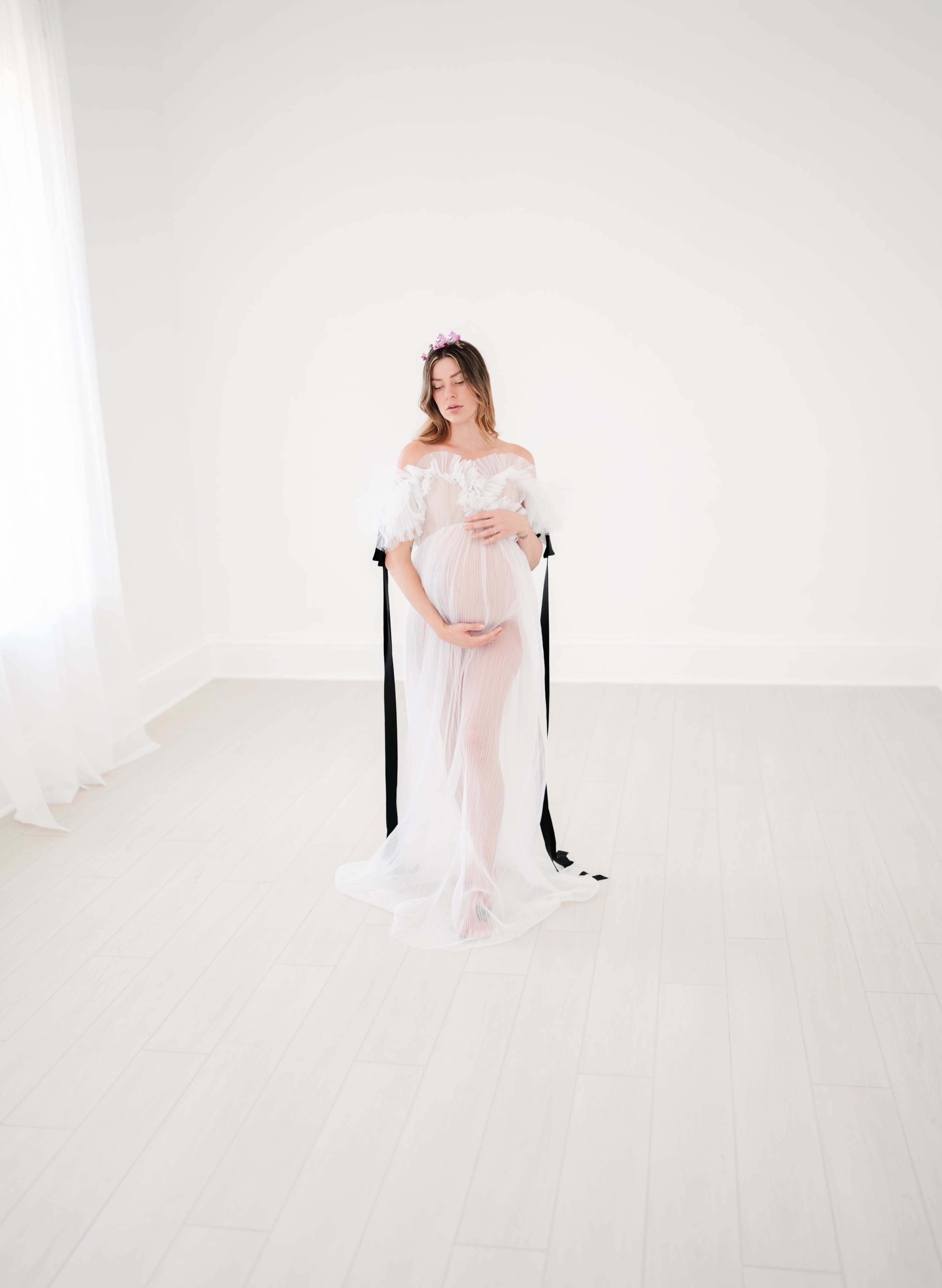 white light and airy studio with Large windows and vaulted ceilings. historical building Image in Benicia, Benicia, CA
