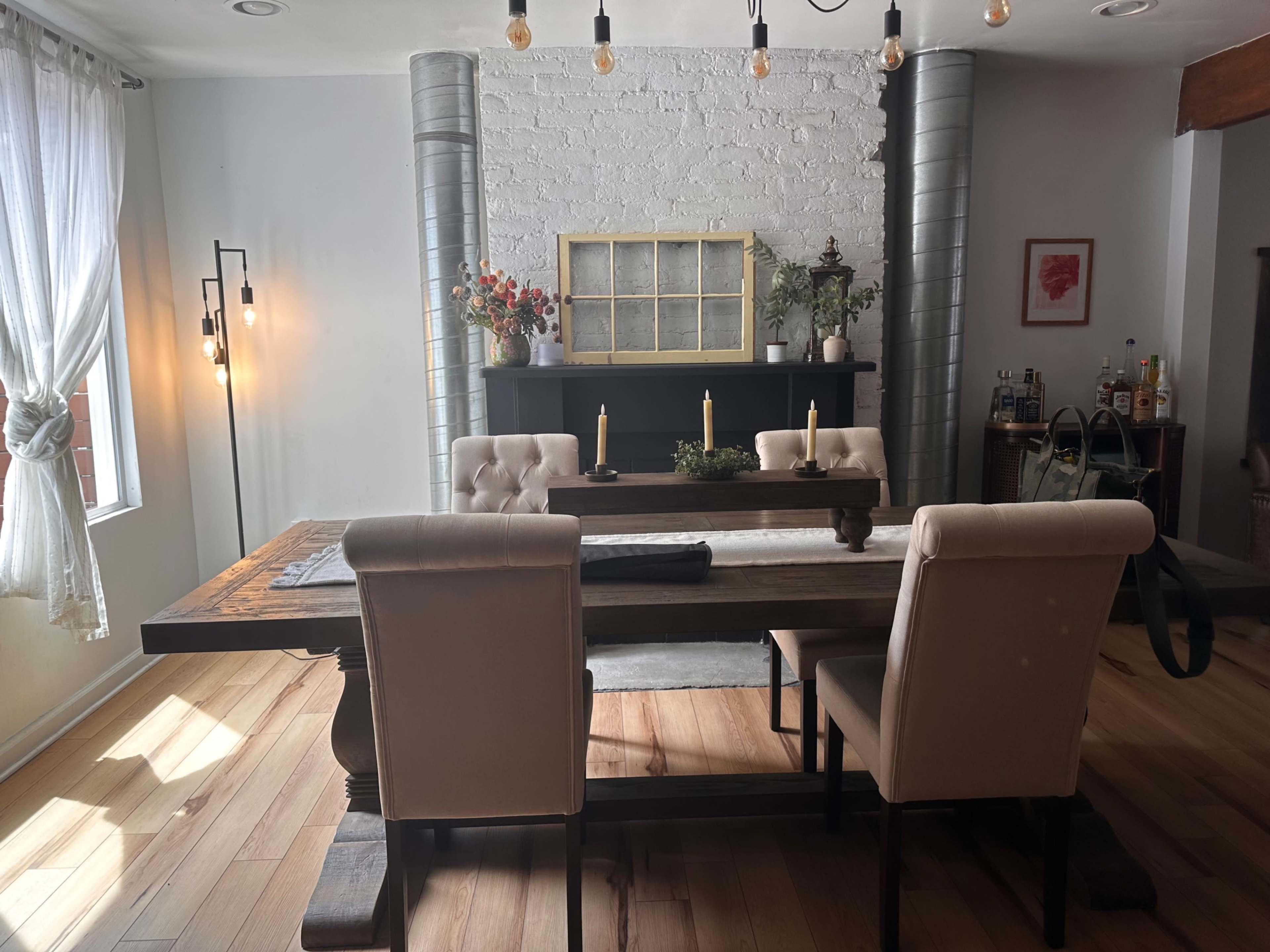 Downtown Comfortable and cozy studio with city views Image in East Allegheny, Pittsburgh, PA