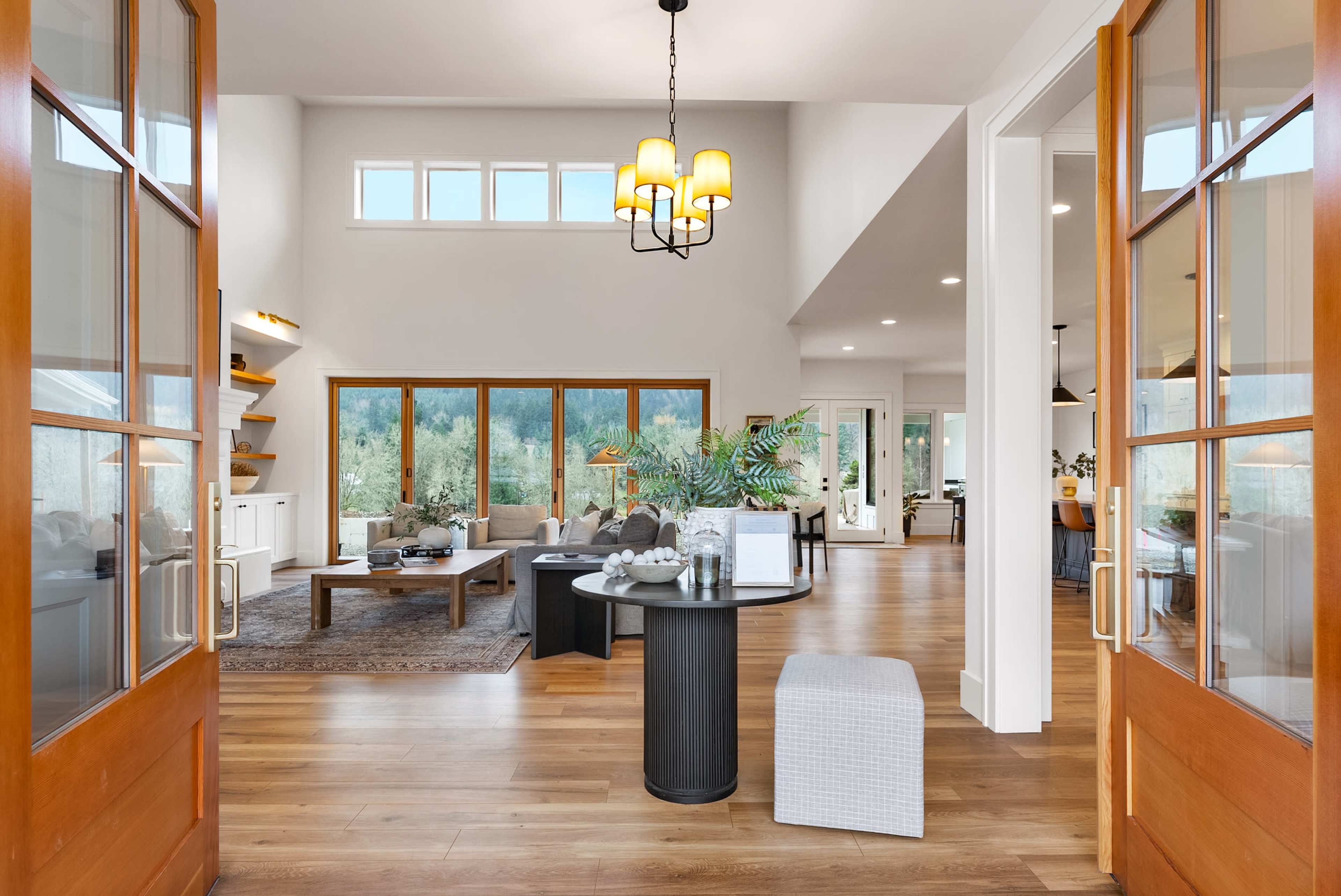 Bright Transitional Vineyard View Home Image in , Sherwood, OR