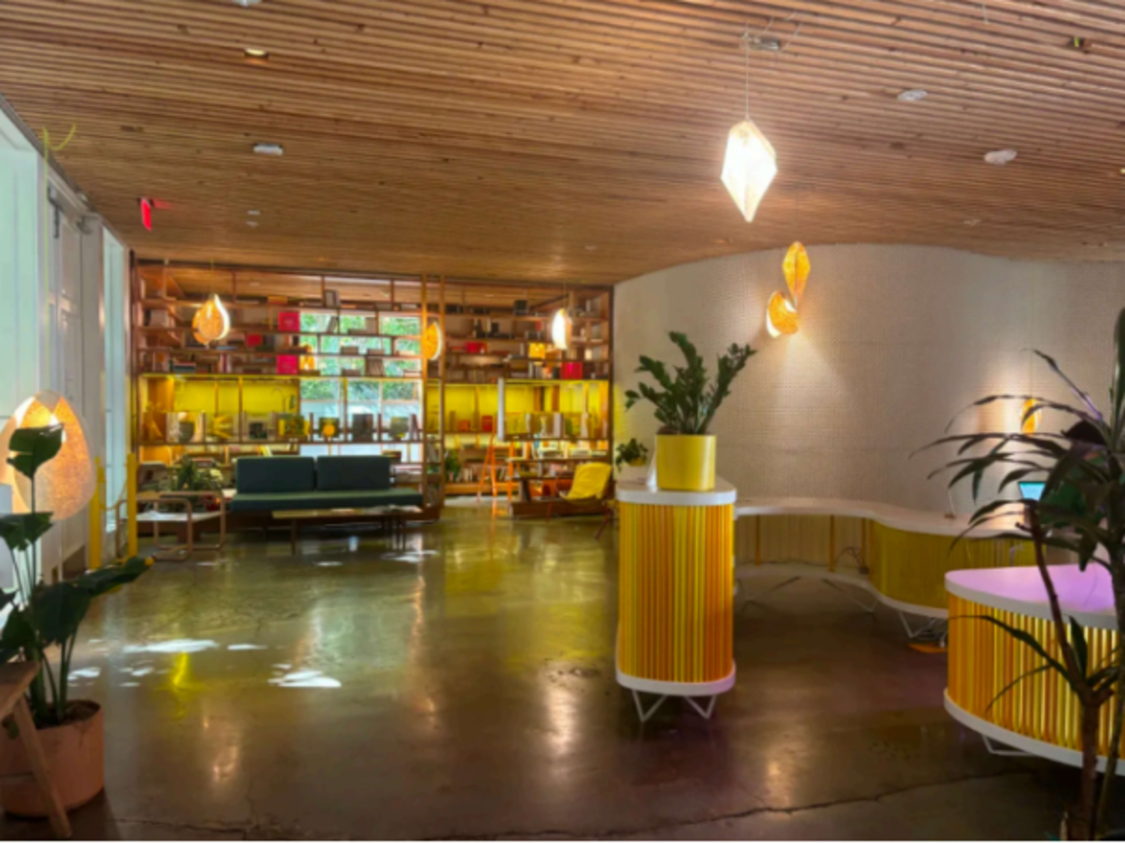 Bungalow Studios Image in Hollywood, Los Angeles, CA