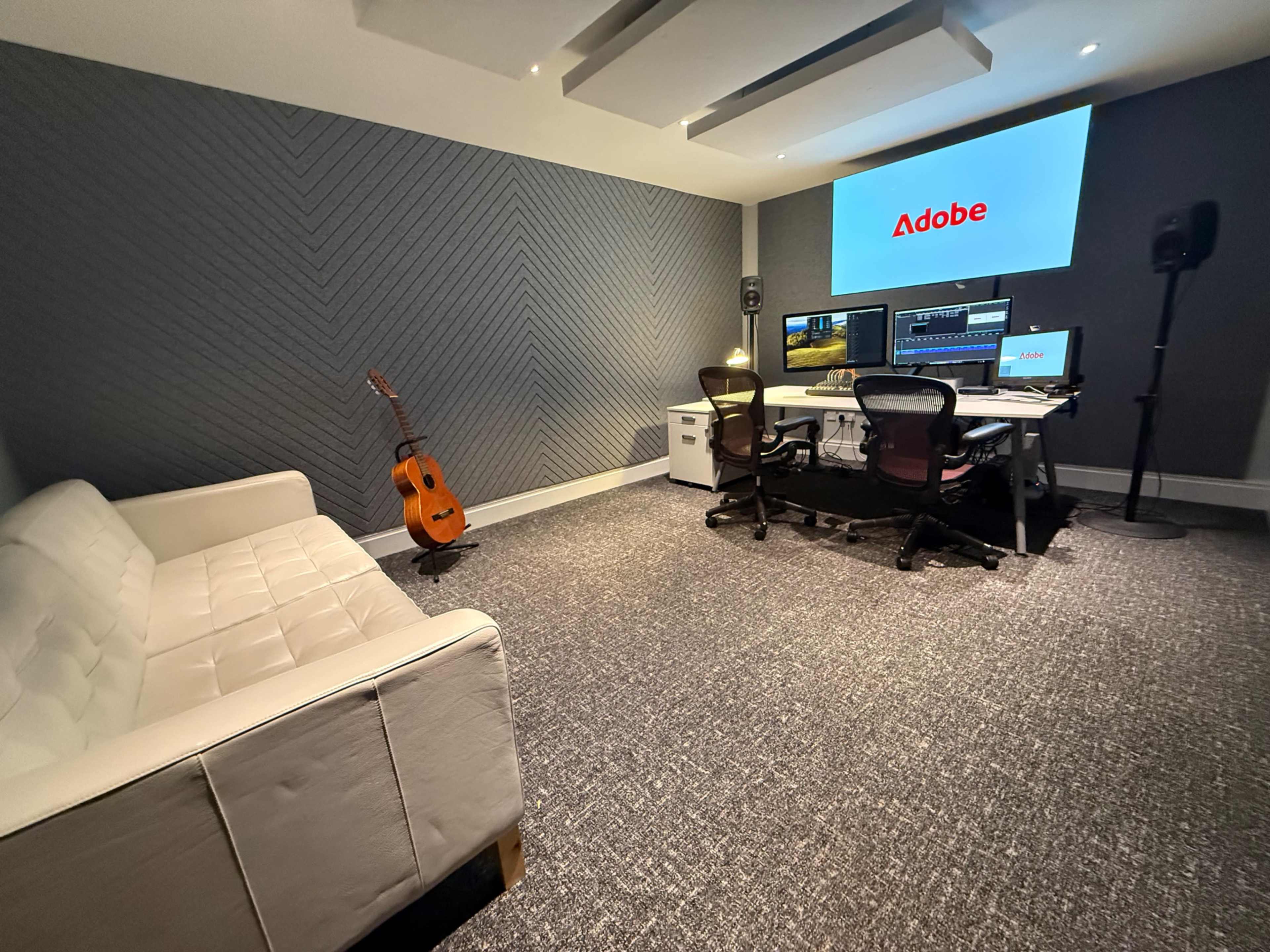 Video edit studio in Isleworth Image in Isleworth, London, ENG