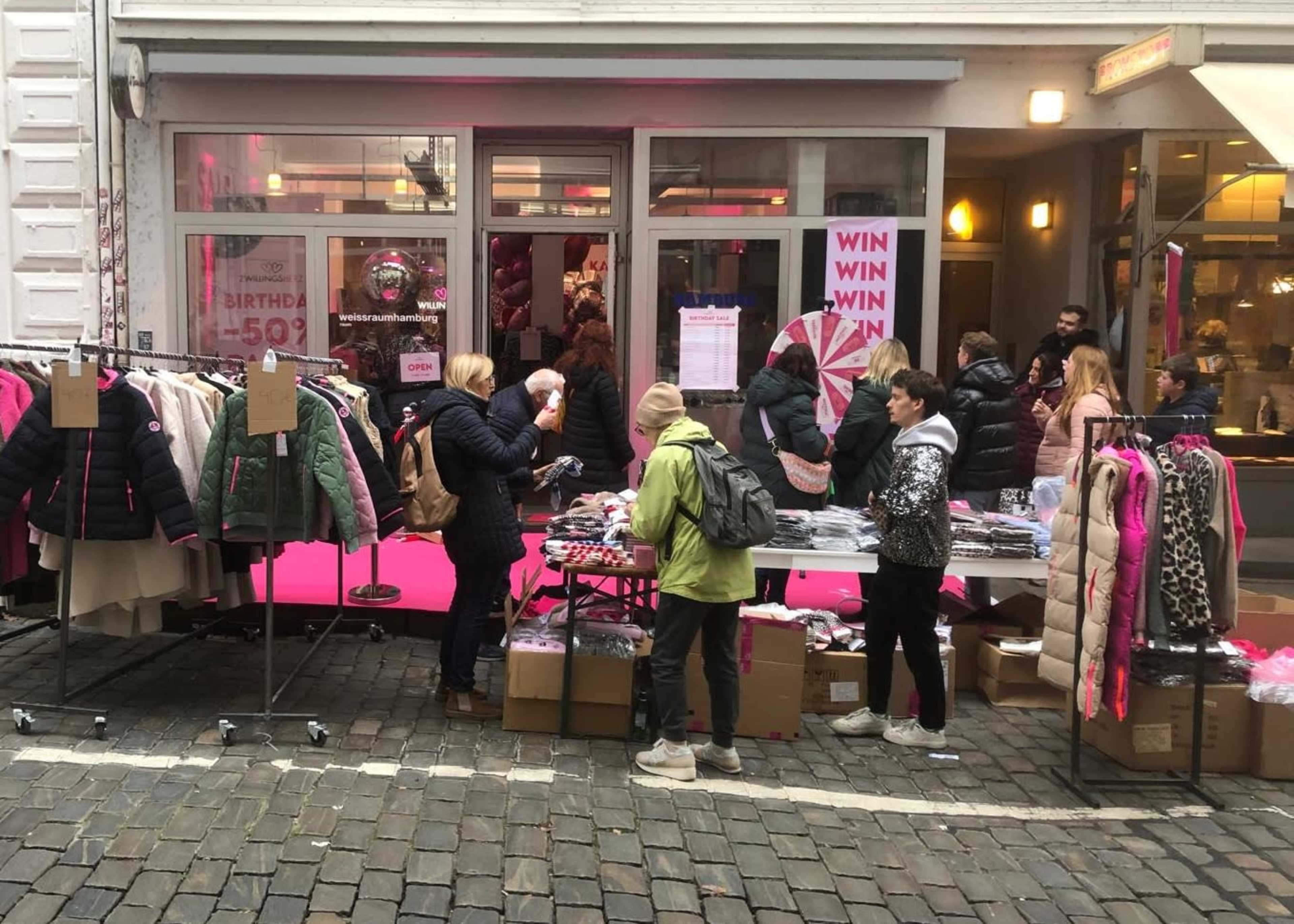 Open Space - Open Mind. Central. Industrial Image in Hamburg-Neustadt, Hamburg