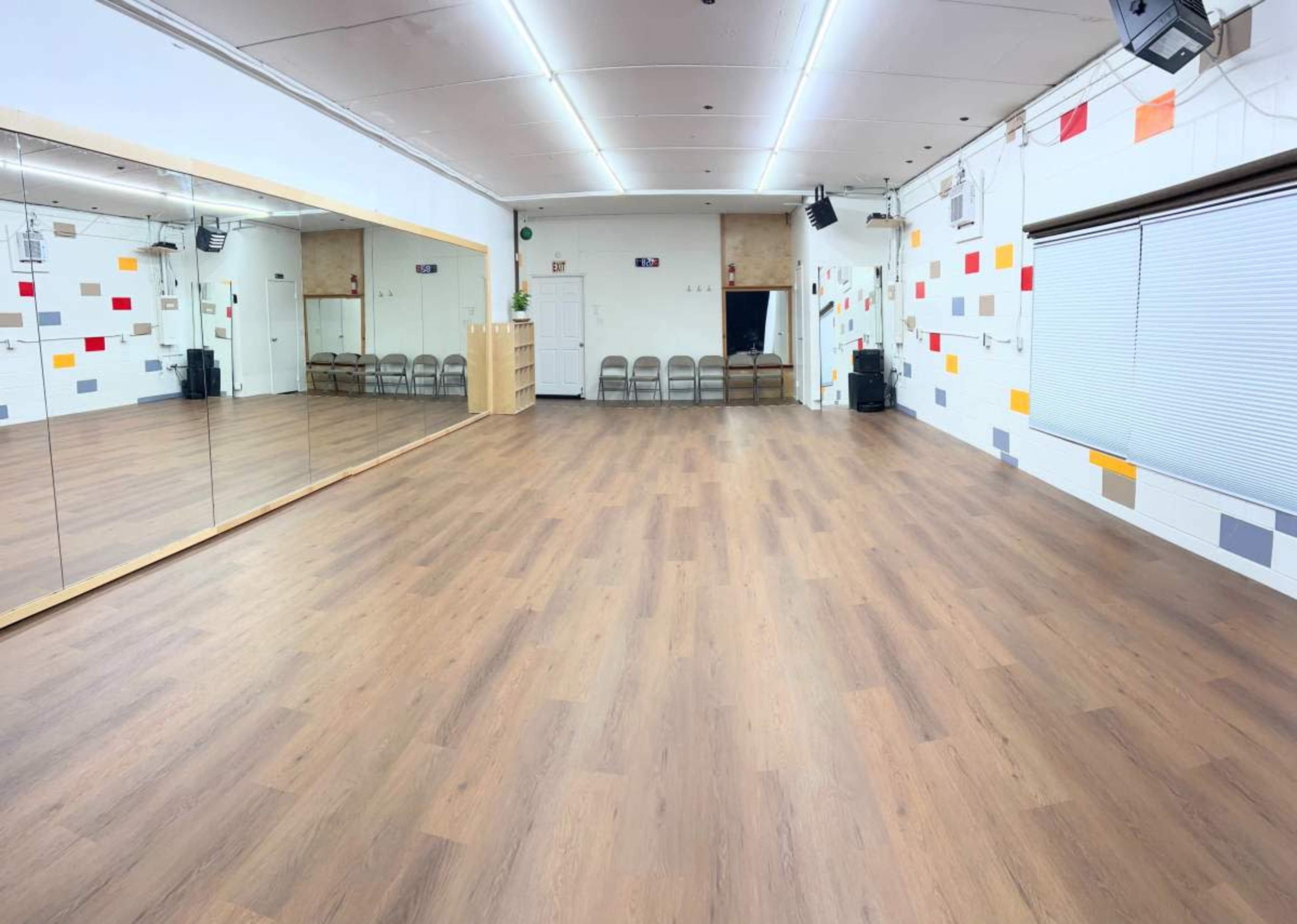 Bright Dance Studio with Sprung Floor & Mirrors | Kenmore Image in Kenmore, Kenmore, WA
