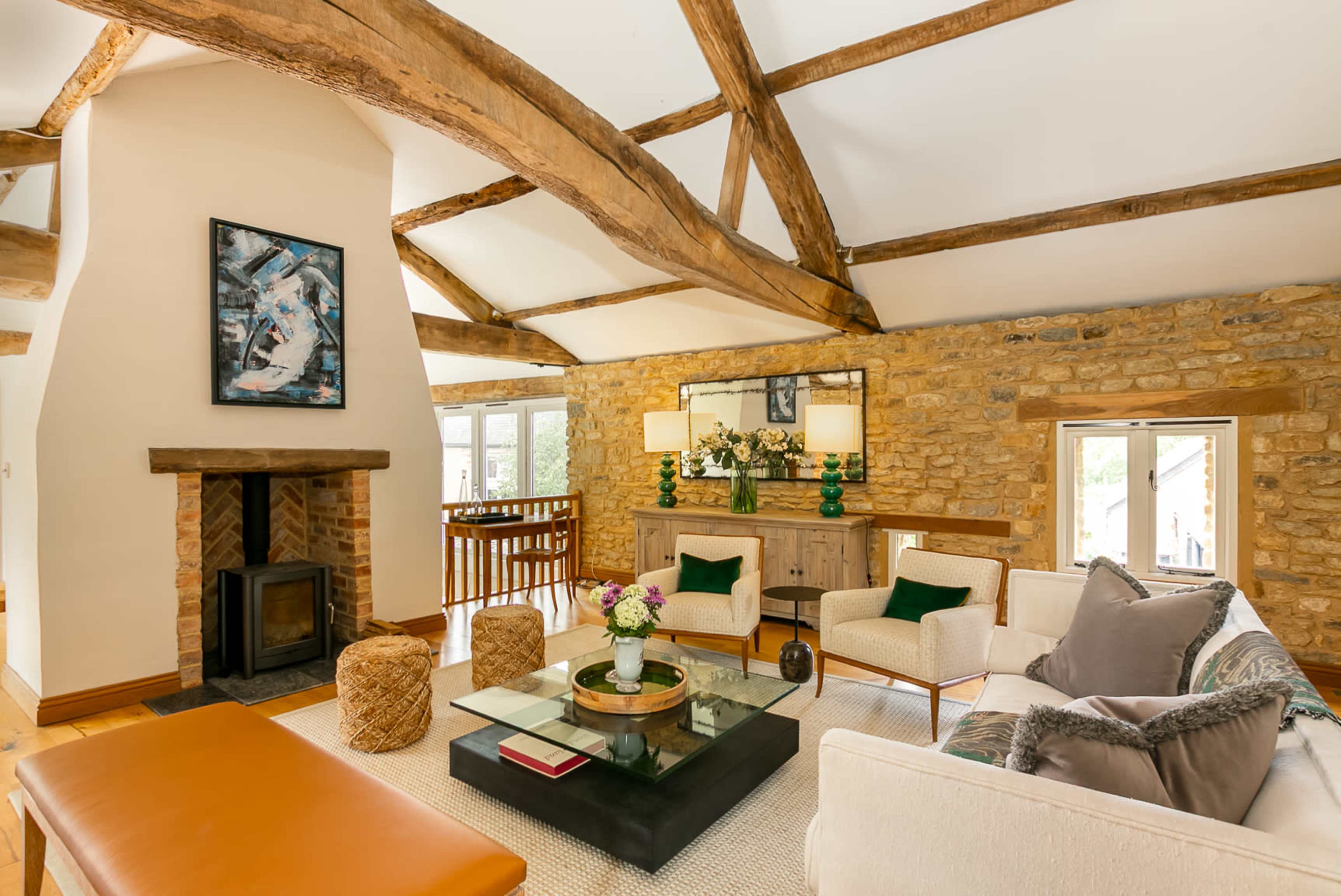 Beautiful Barn Conversion in Oxfordshire- perfect for film set in a 'country home' Image in Sulgrave, Sulgrave, ENG