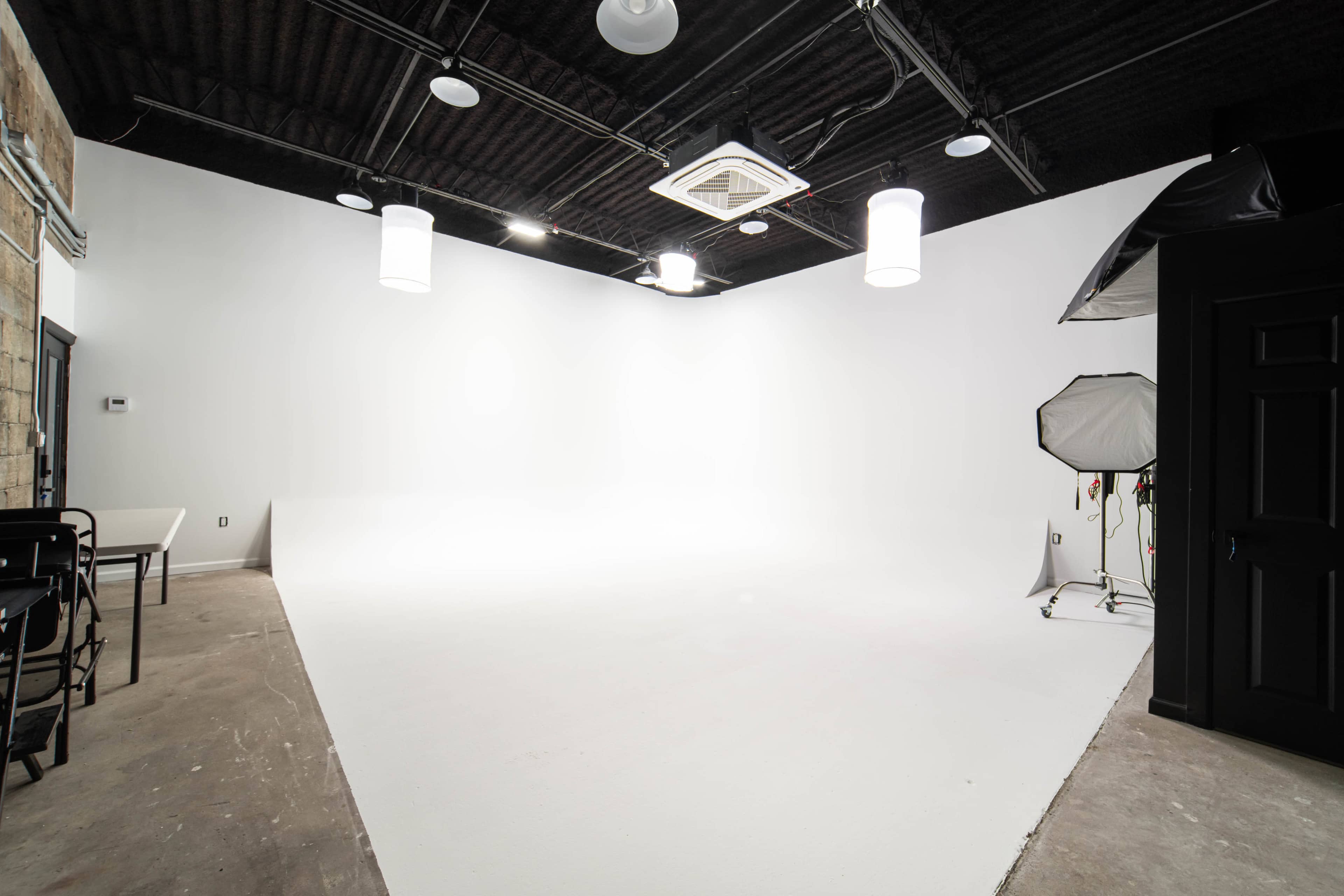 Premier Sound Treated Photo / Video Studio in Corktown Image in North Corktown, Detroit, FM