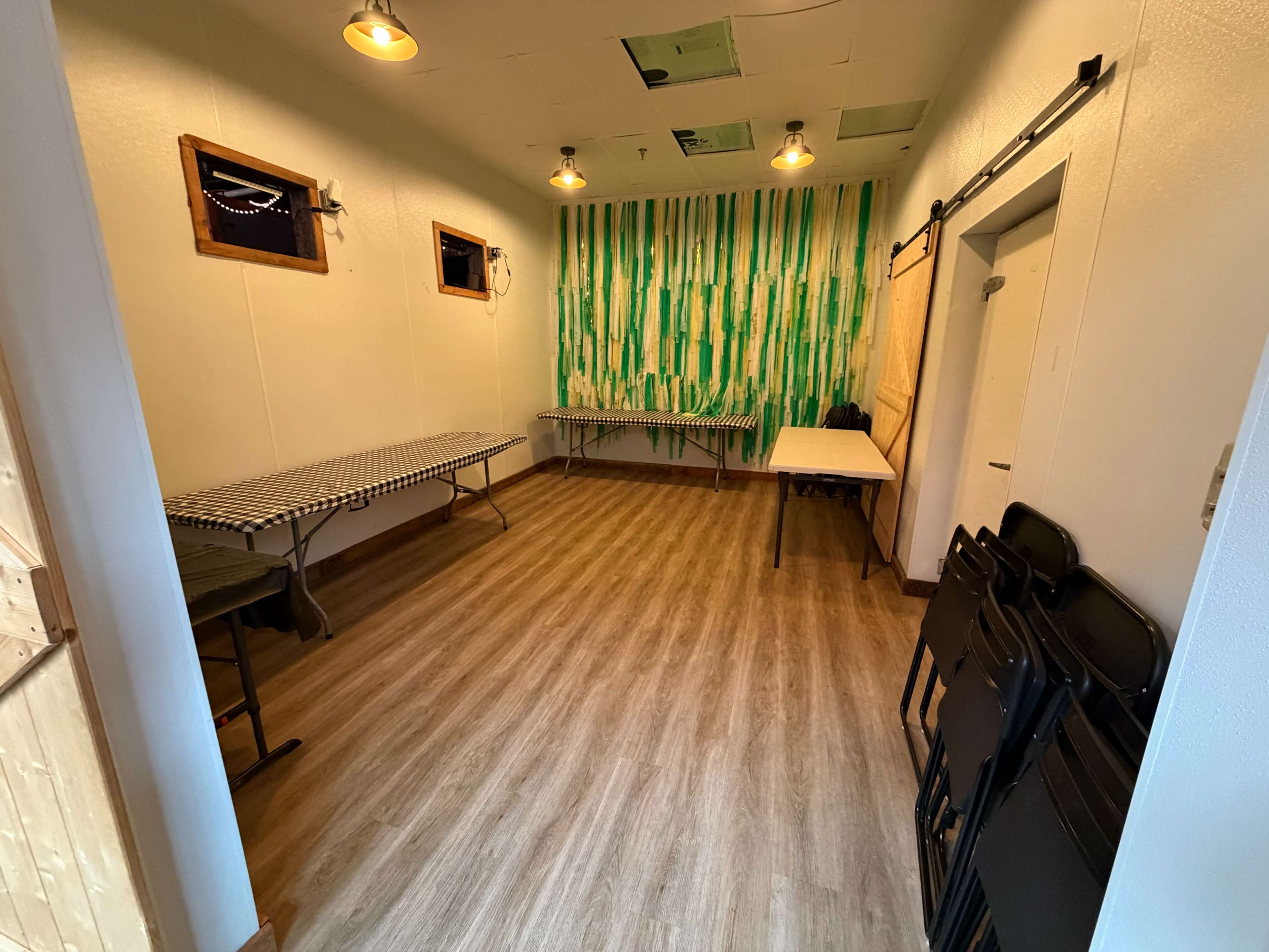 Downtown Family Friendly Arcade and Beer Bar Image in Martinez, Martinez, CA