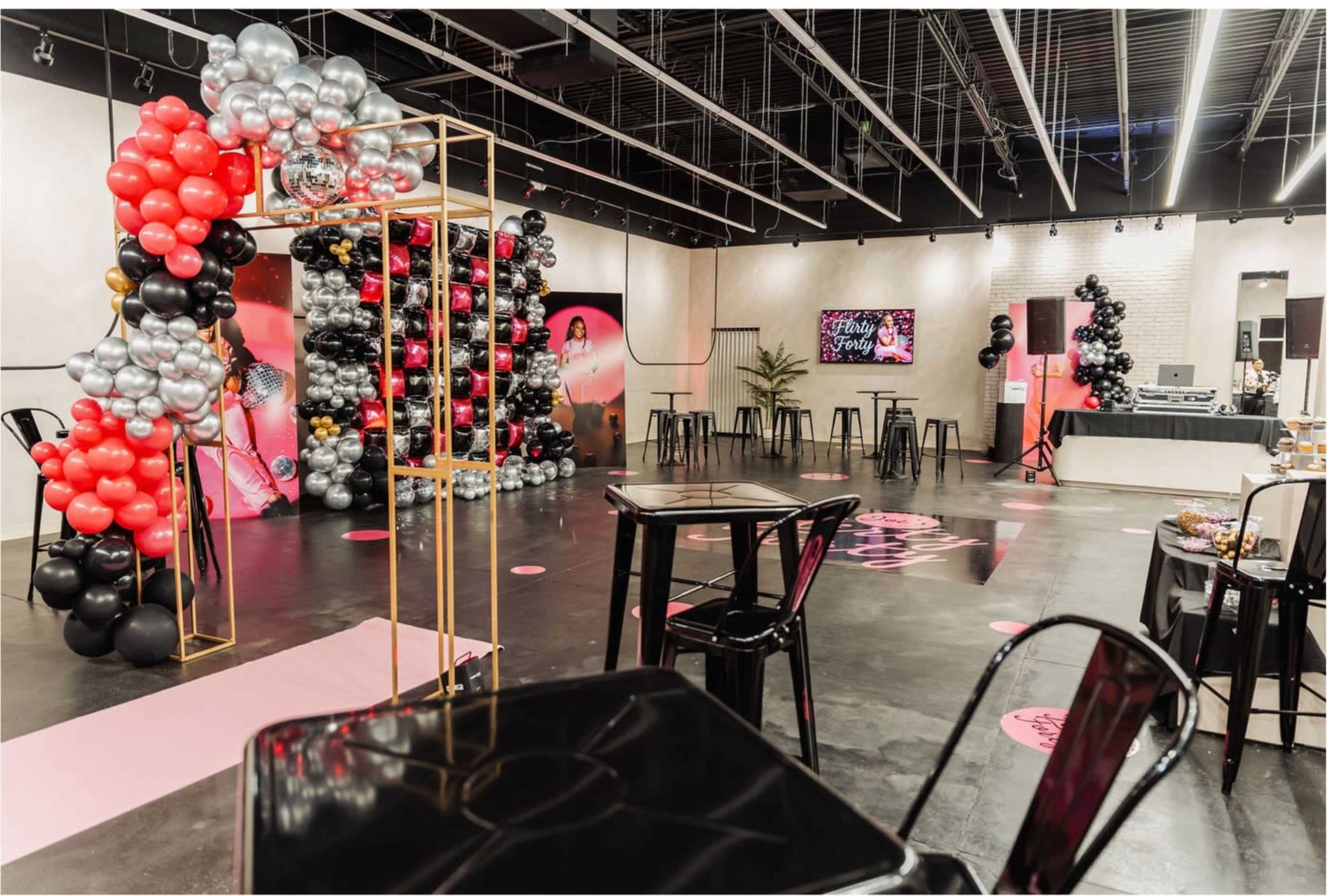 Urban Luxe Studio Image in Greenville, Greenville, SC