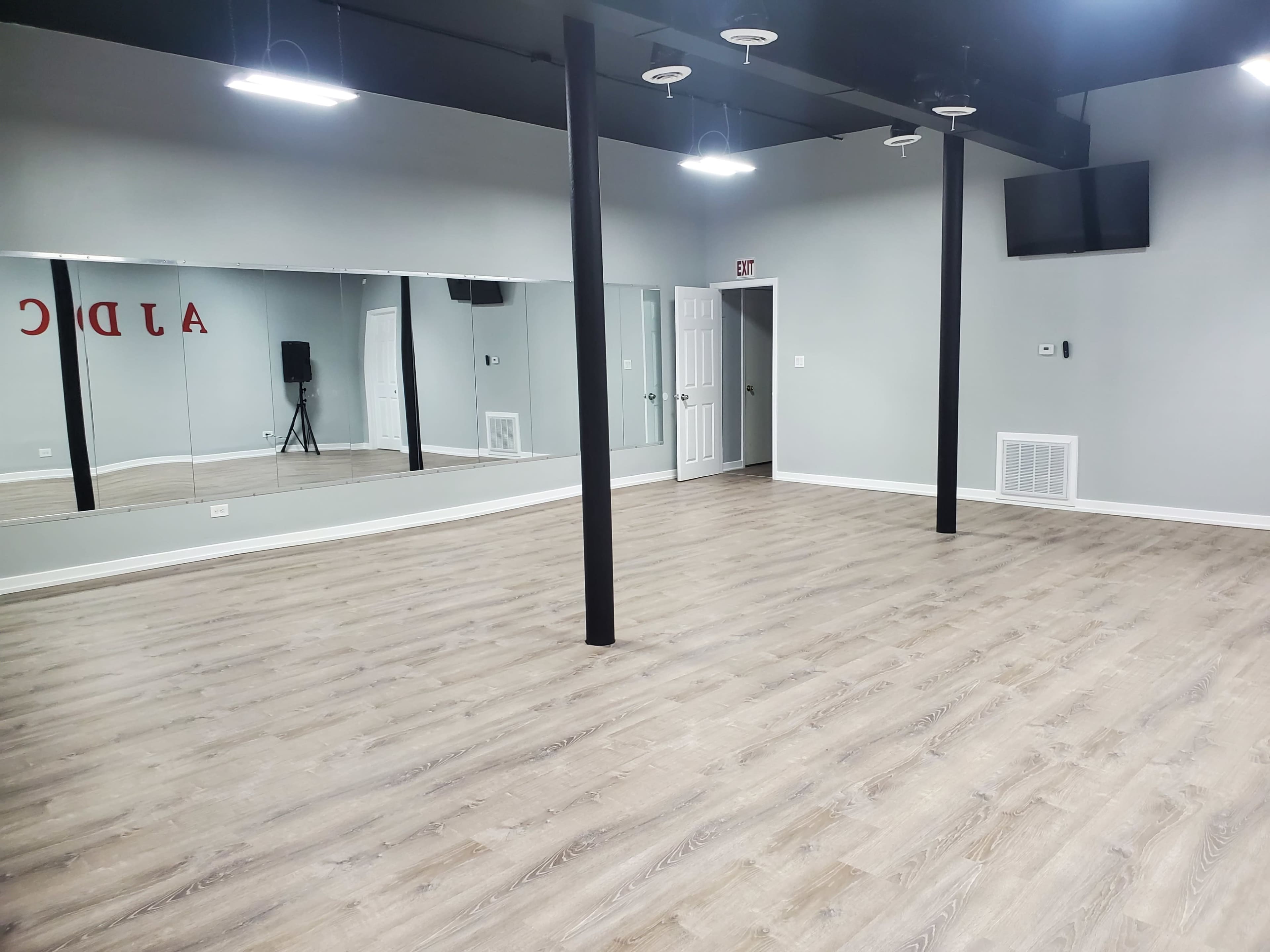 Austin Area Dance & Event Oasis Image in Austin, CHICAGO, IL