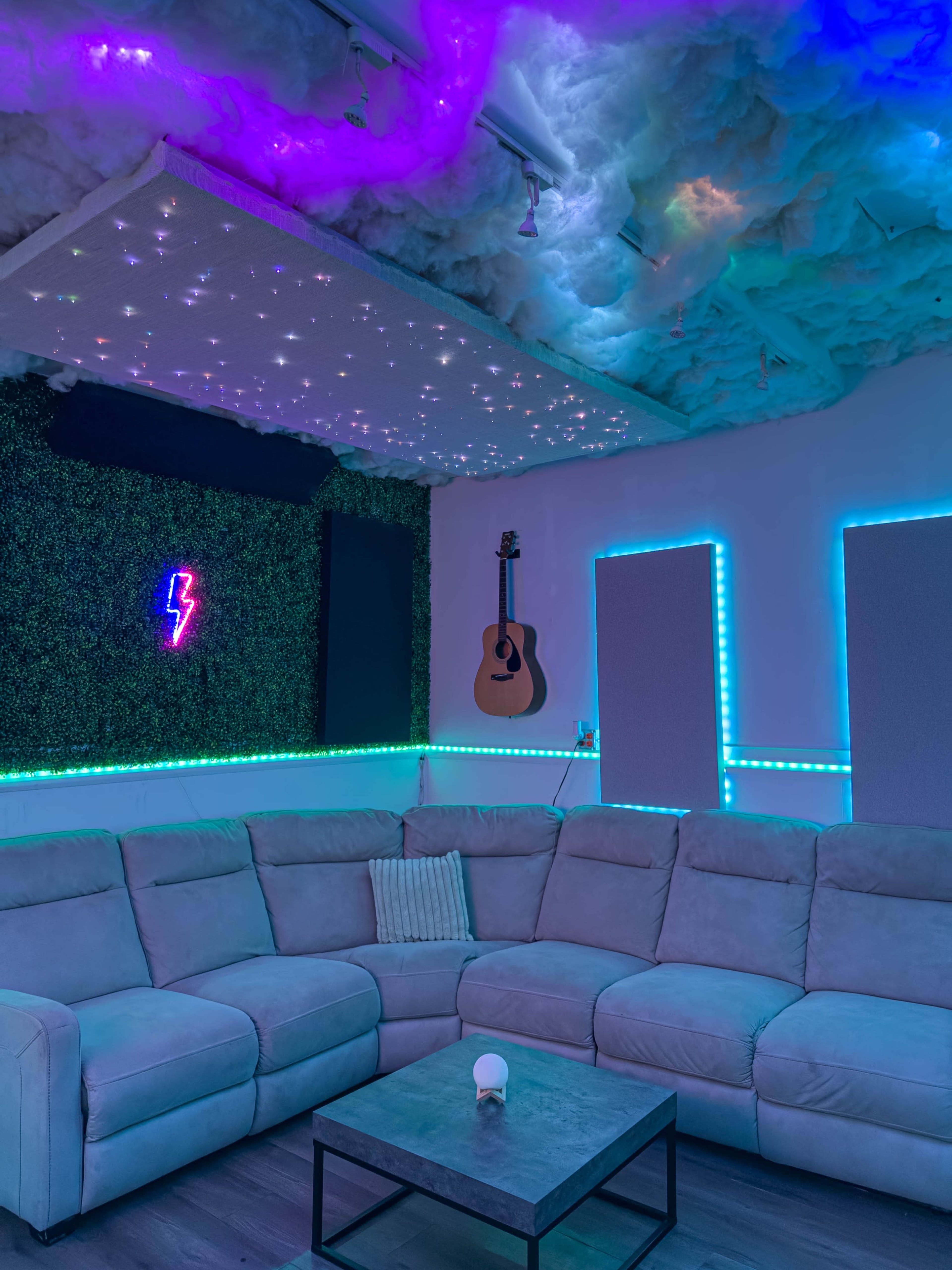 Get 2hrs FREE for 1st booking! Super Vibey Music Recording Studio in Los Angeles. Affordable Monthly Subscription Available as low as $9/hr Image in North Hollywood, North Hollywood, CA
