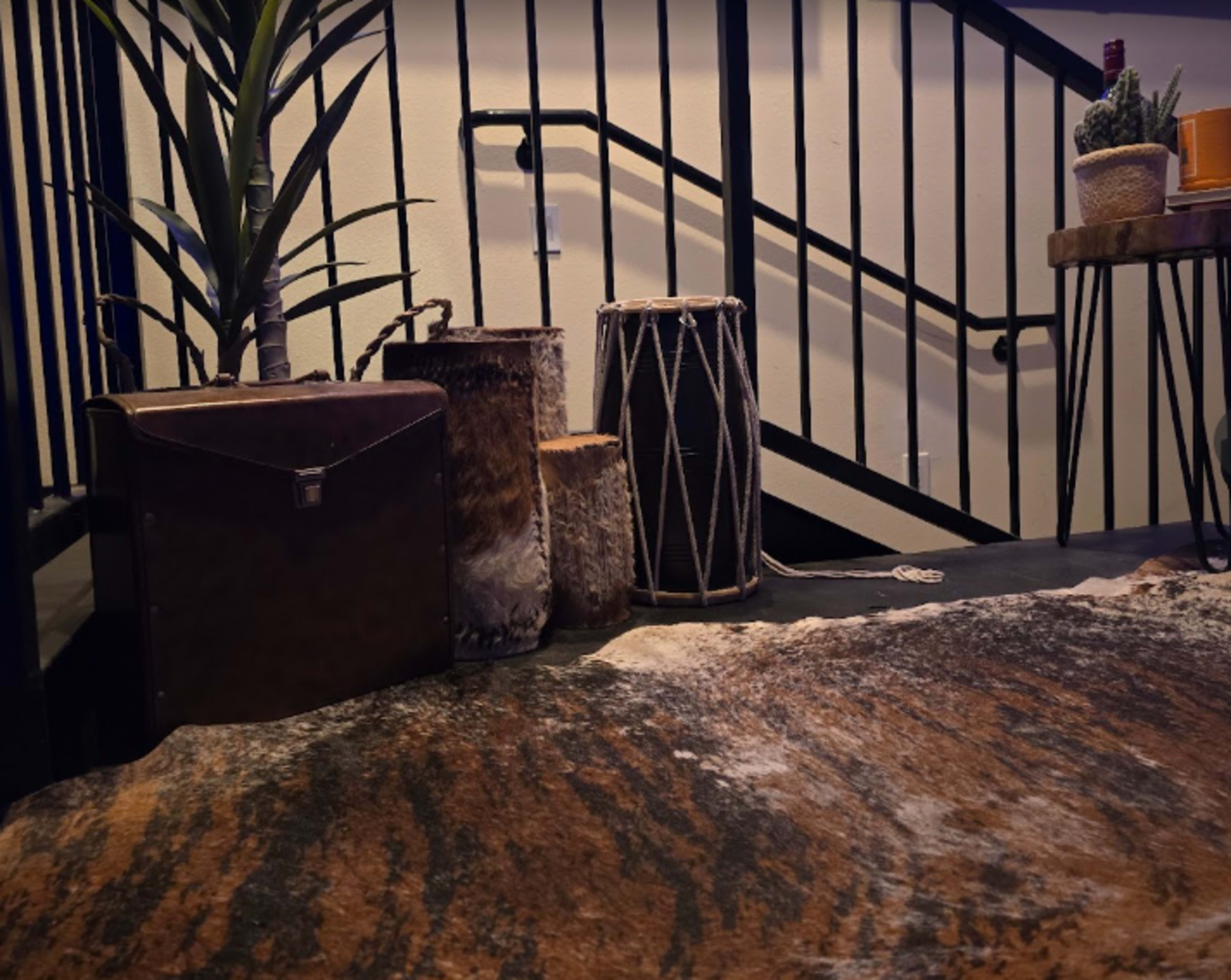 Intimate and Cozy Private Space Image in Central LA, Los Angeles, CA