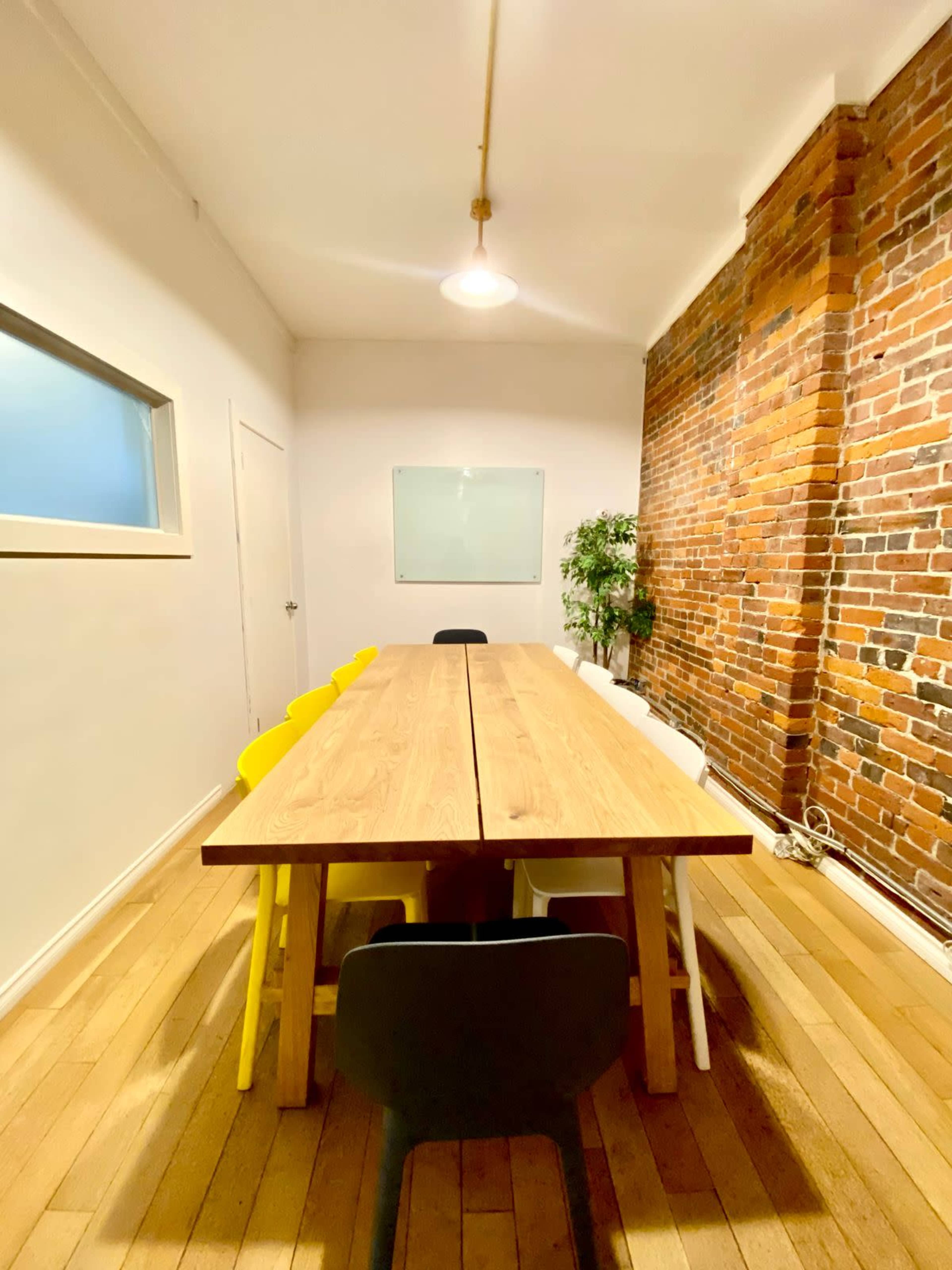 Large Meeting Room Plus Image in Downtown Vancouver, Vancouver, BC