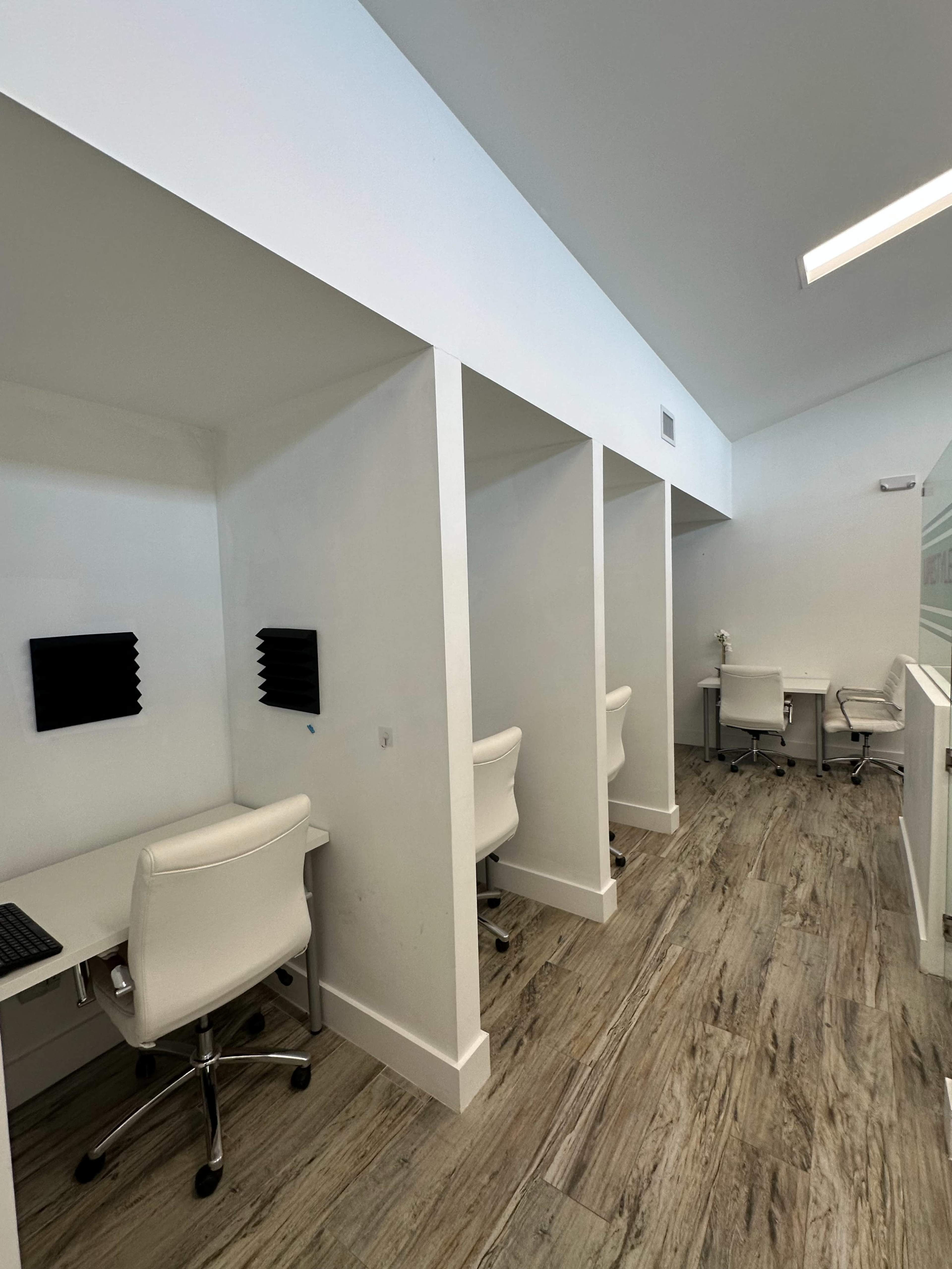 Cozy office for trainings or courses! Image in Pembroke Pines, Pembroke Pines, FL