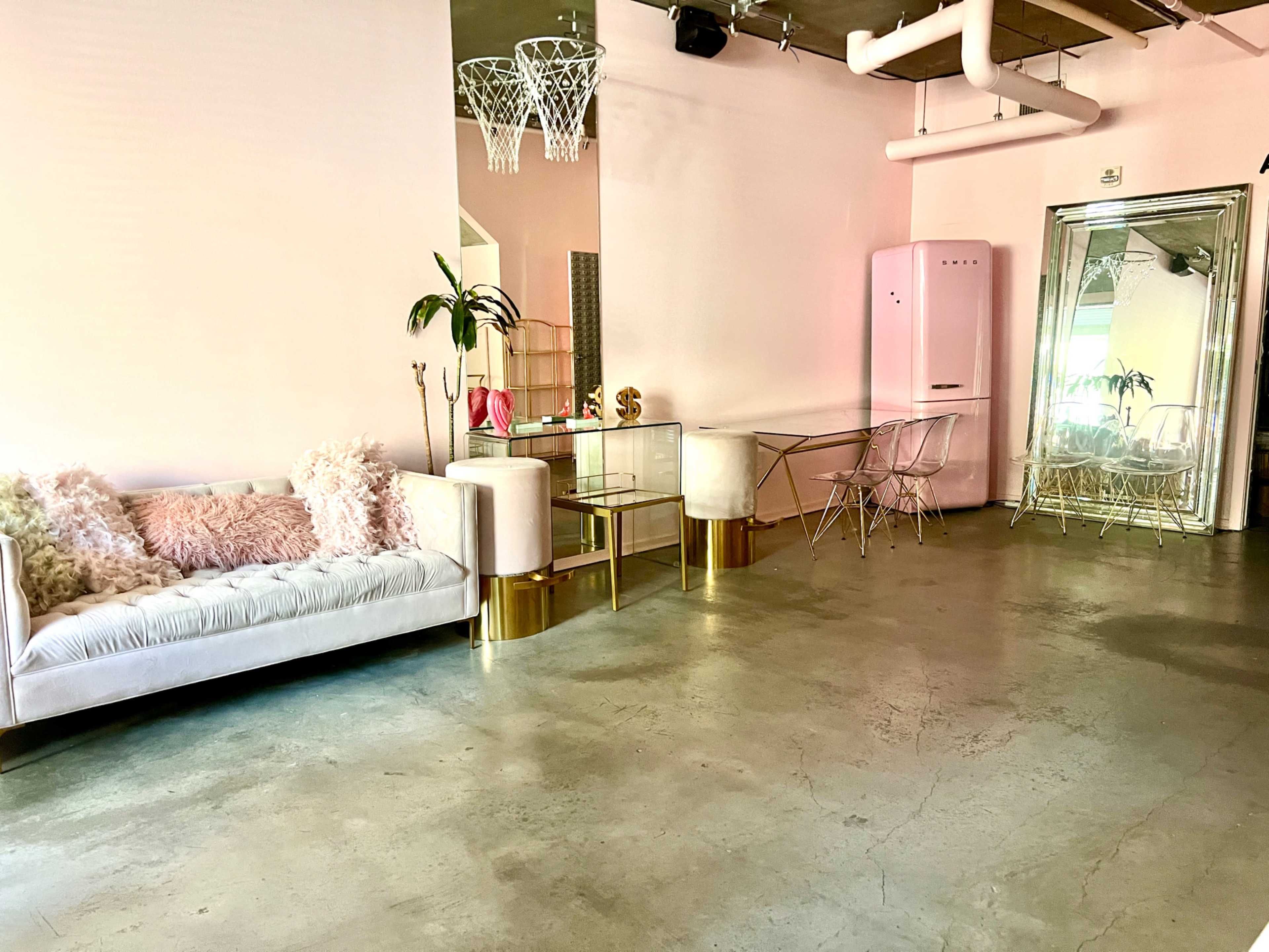 Downtown Boutique Studio with Soft Lux Vibes Image in East Village, San Diego, CA