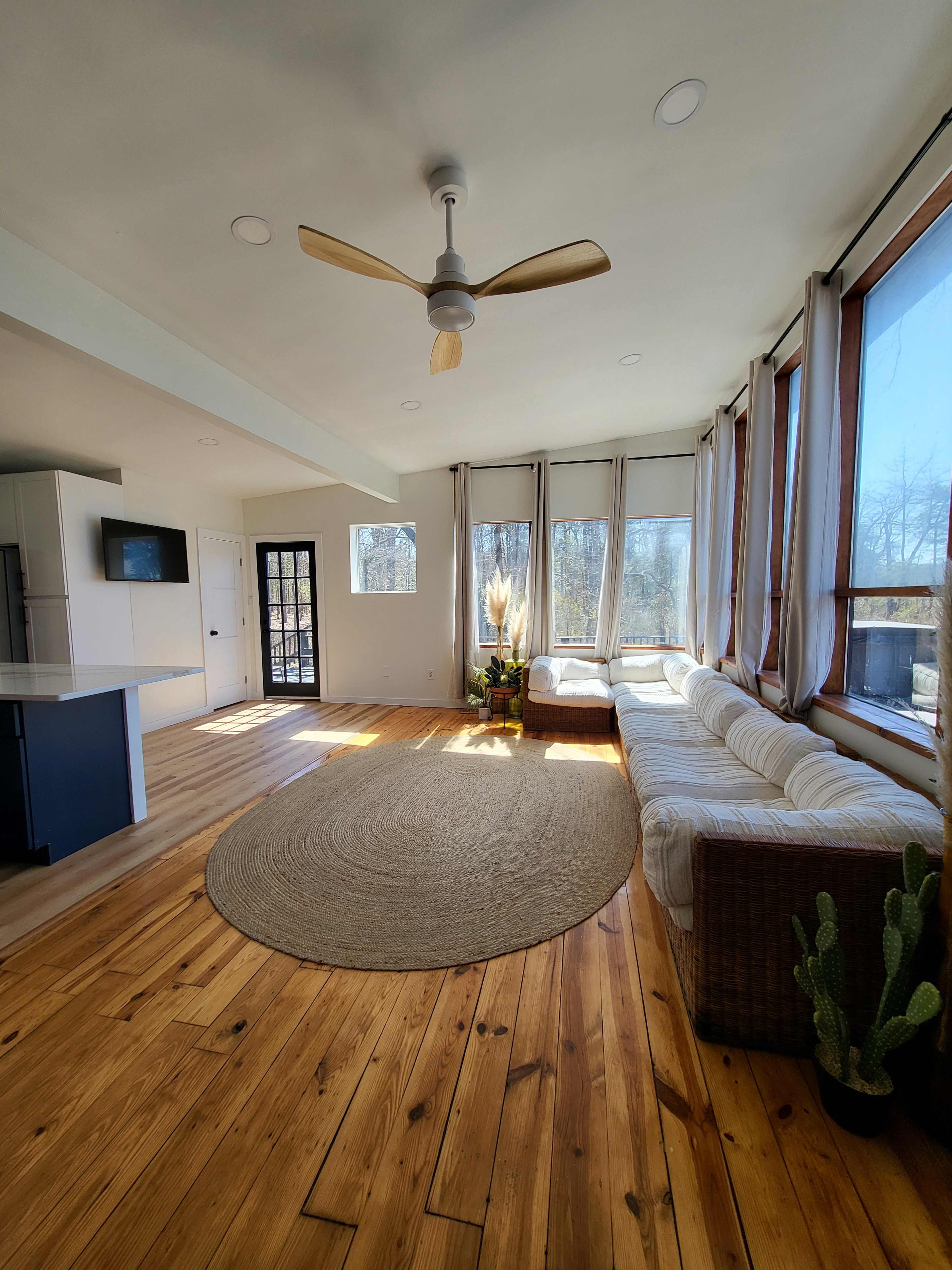 Memorable Waterfront Sunset Cabin- 1 hr D.C. Image in , Nanjemoy, MD