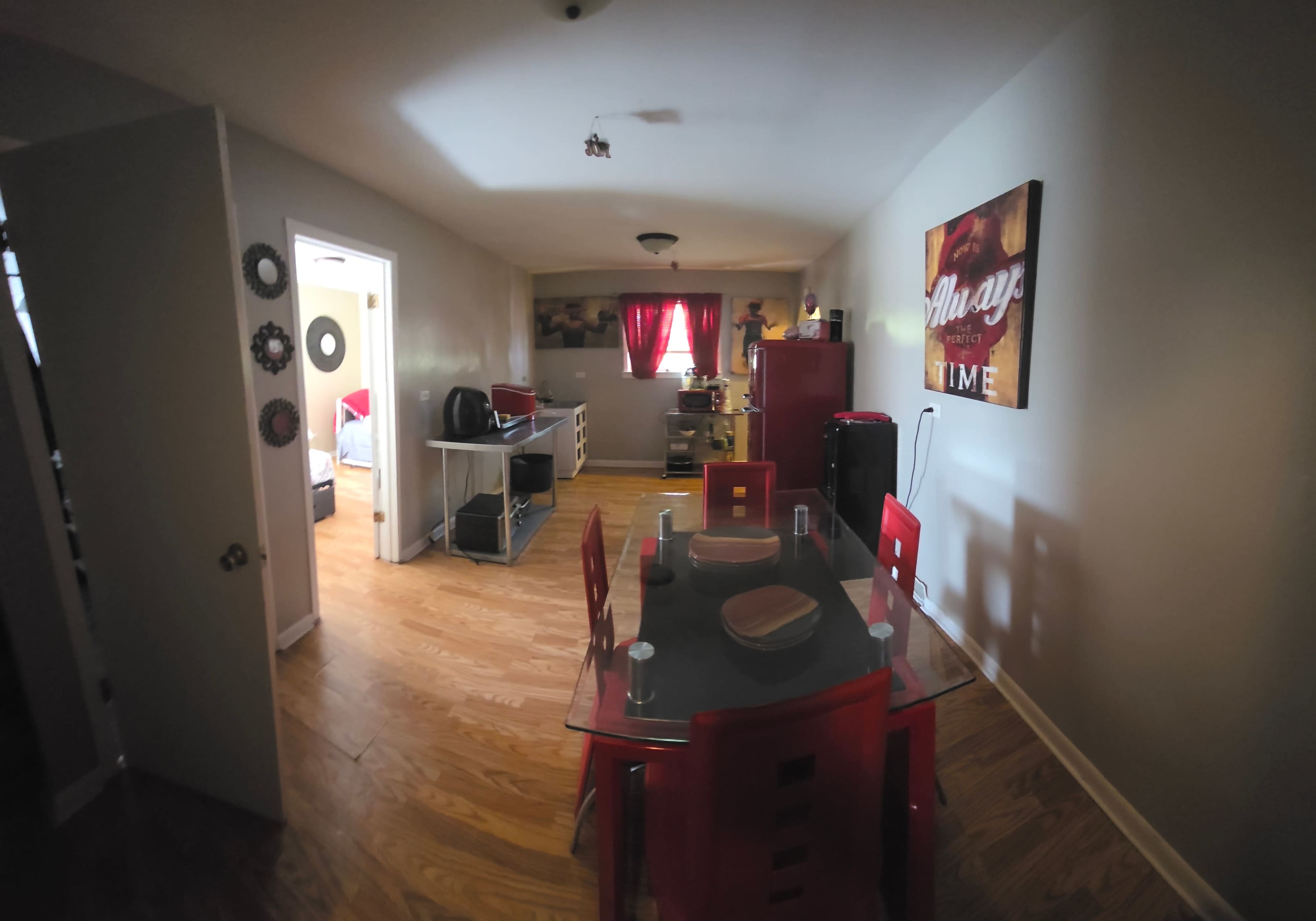 Cozy 3-Bedroom Retreat with Bonus Loft in Chicago South Suburbs Image in Calumet Township, Calumet Park, IL