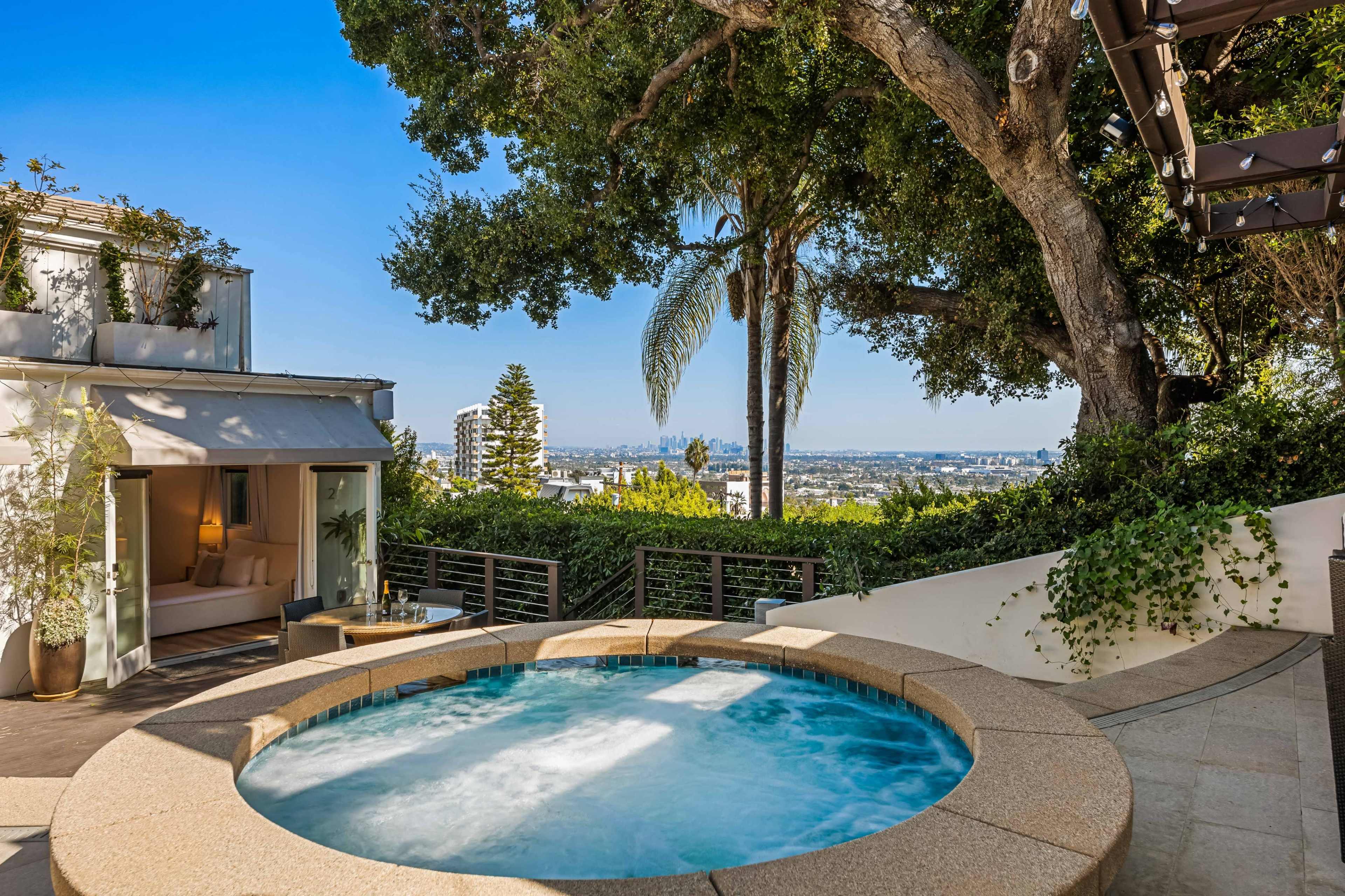 West Hollywood Hills Hot Tub and Beautiful View Image in Central LA, West Hollywood, CA