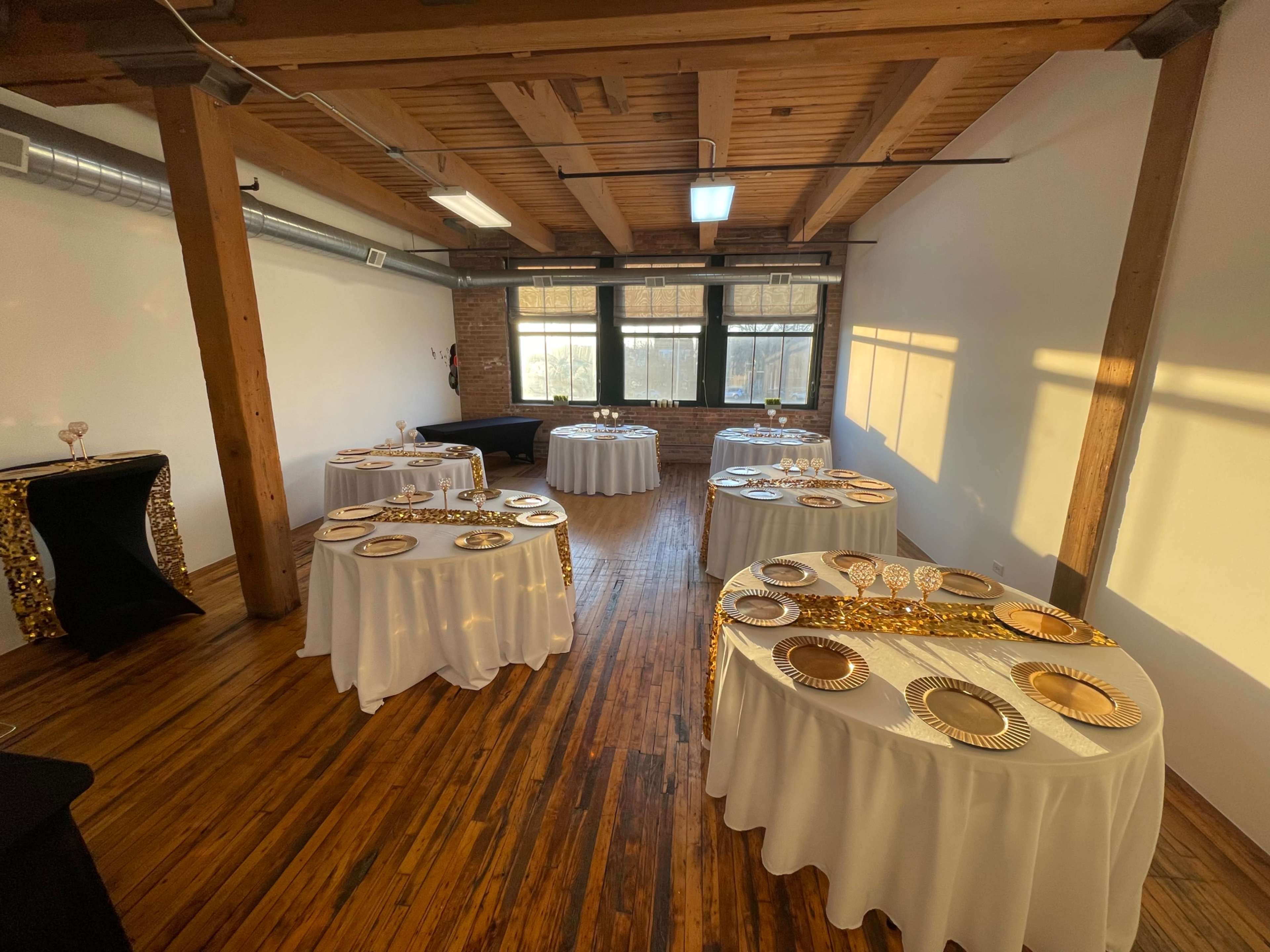 📸 Elevate Your Content & Events with Our Exclusive Creative Studio! 🎬 Image in West Town, Chicago, IL