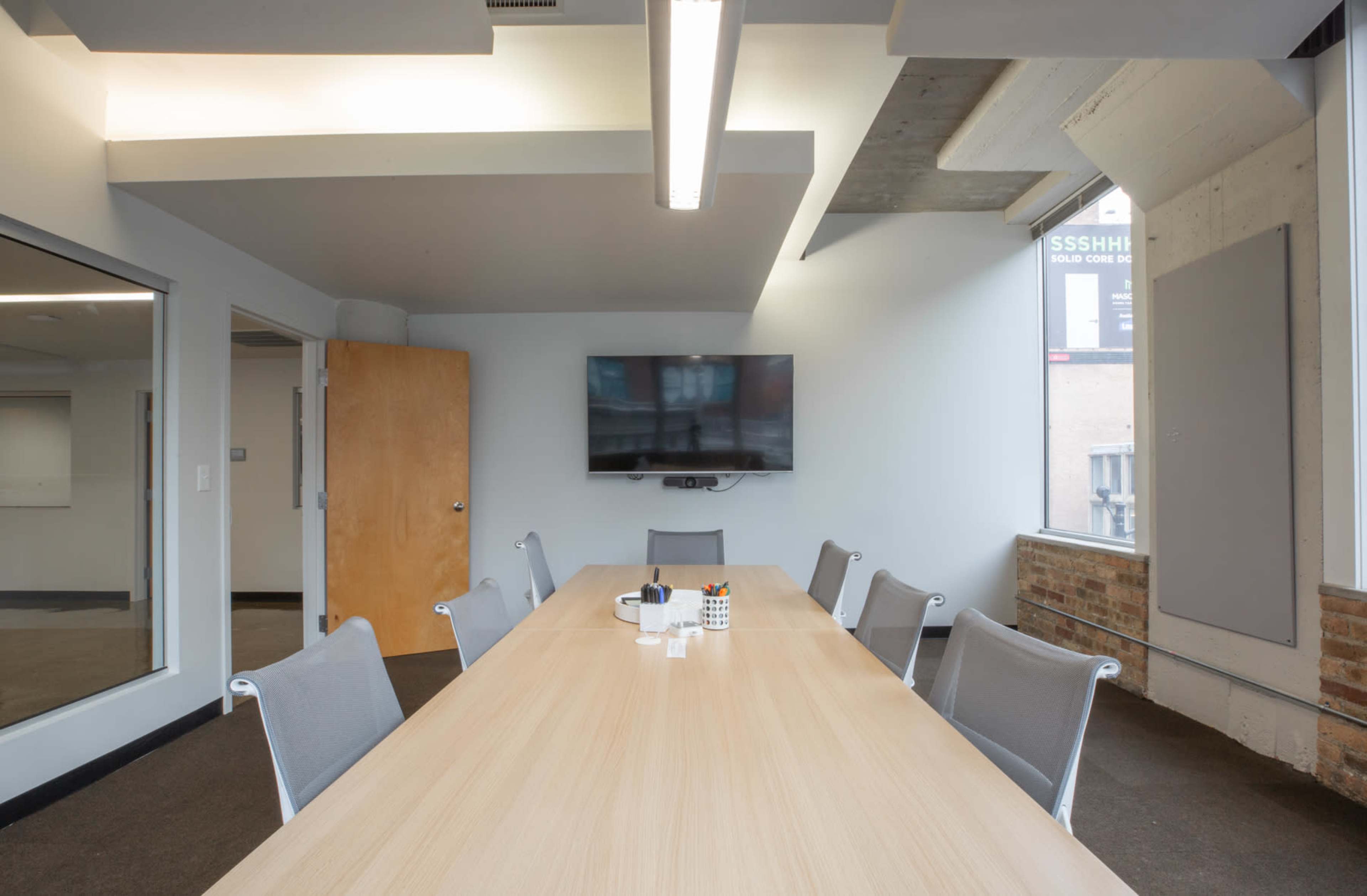 Bright Corner Conference Room with Controllable Natural Light & Urban Views (3:0) Image in Near North Side, Chicago, IL