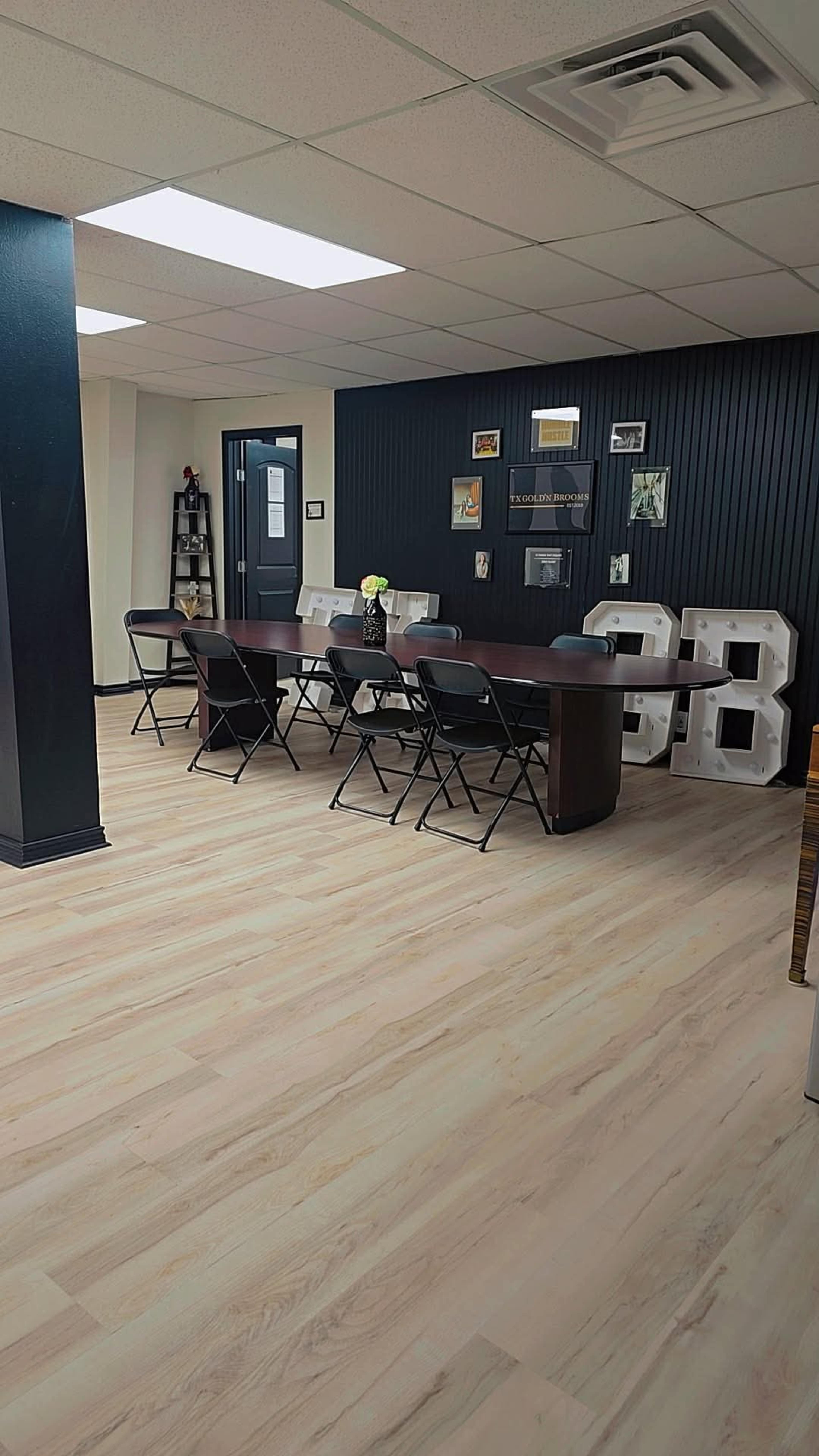 Open Concept Conference Room & Complementary Coffee Bar Image in Odessa, Odessa, TX