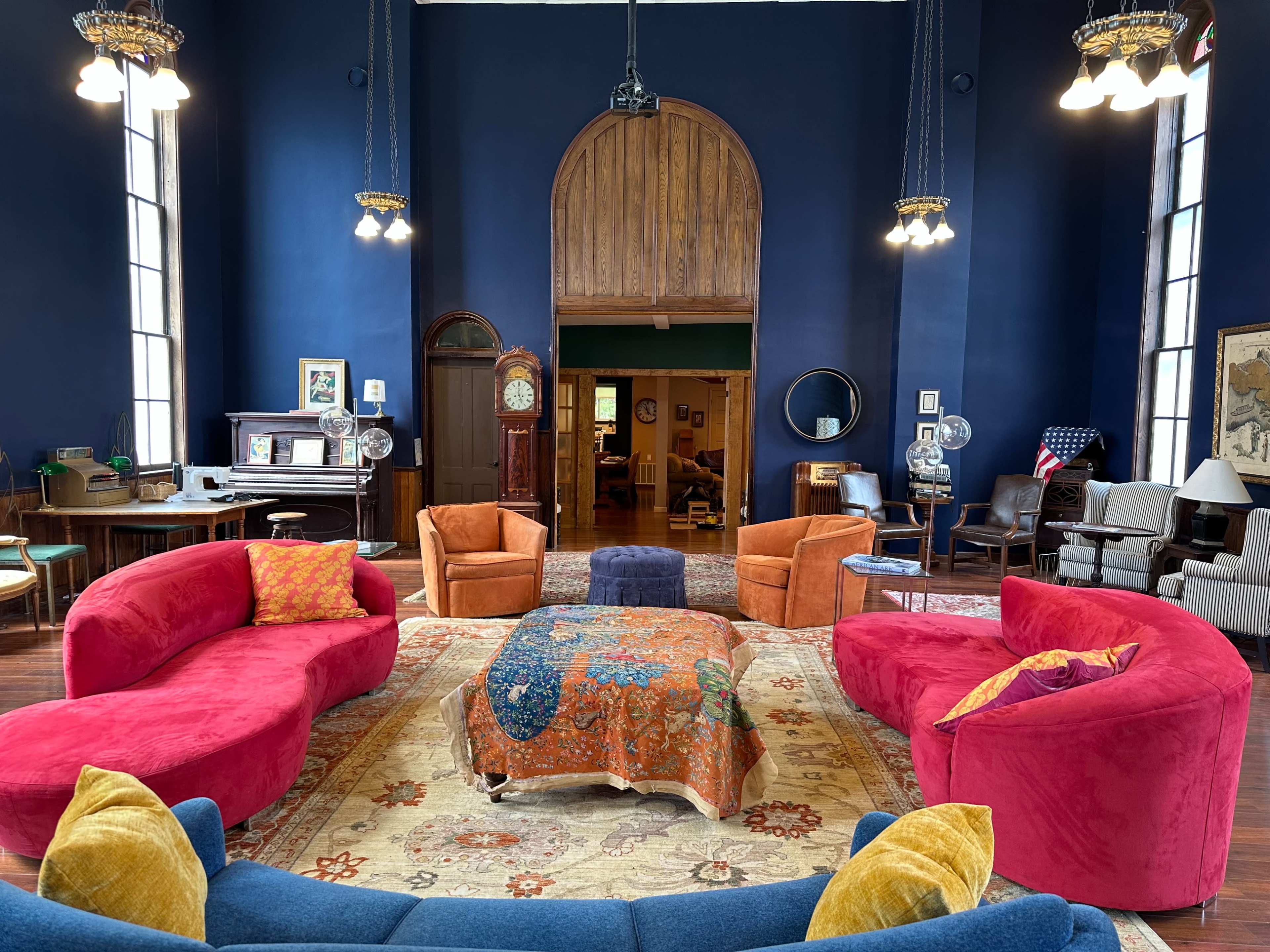 Shara Chapman Hall: a renovated church for events and social gatherings Image in Summit, charlotteville, NY