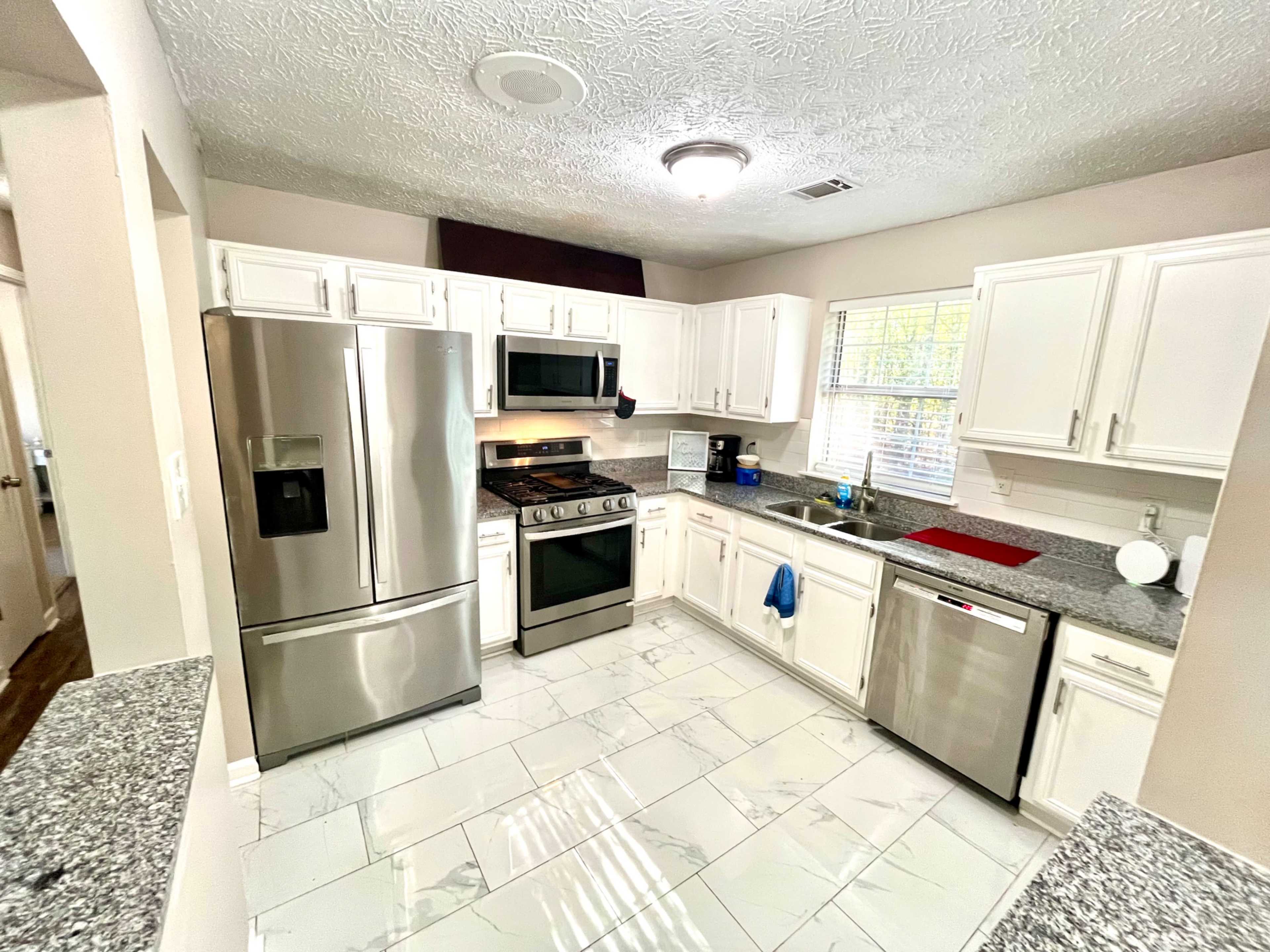 Kitchen for Productions Near Atlanta Airport Image in South Fulton, Atlanta, GA