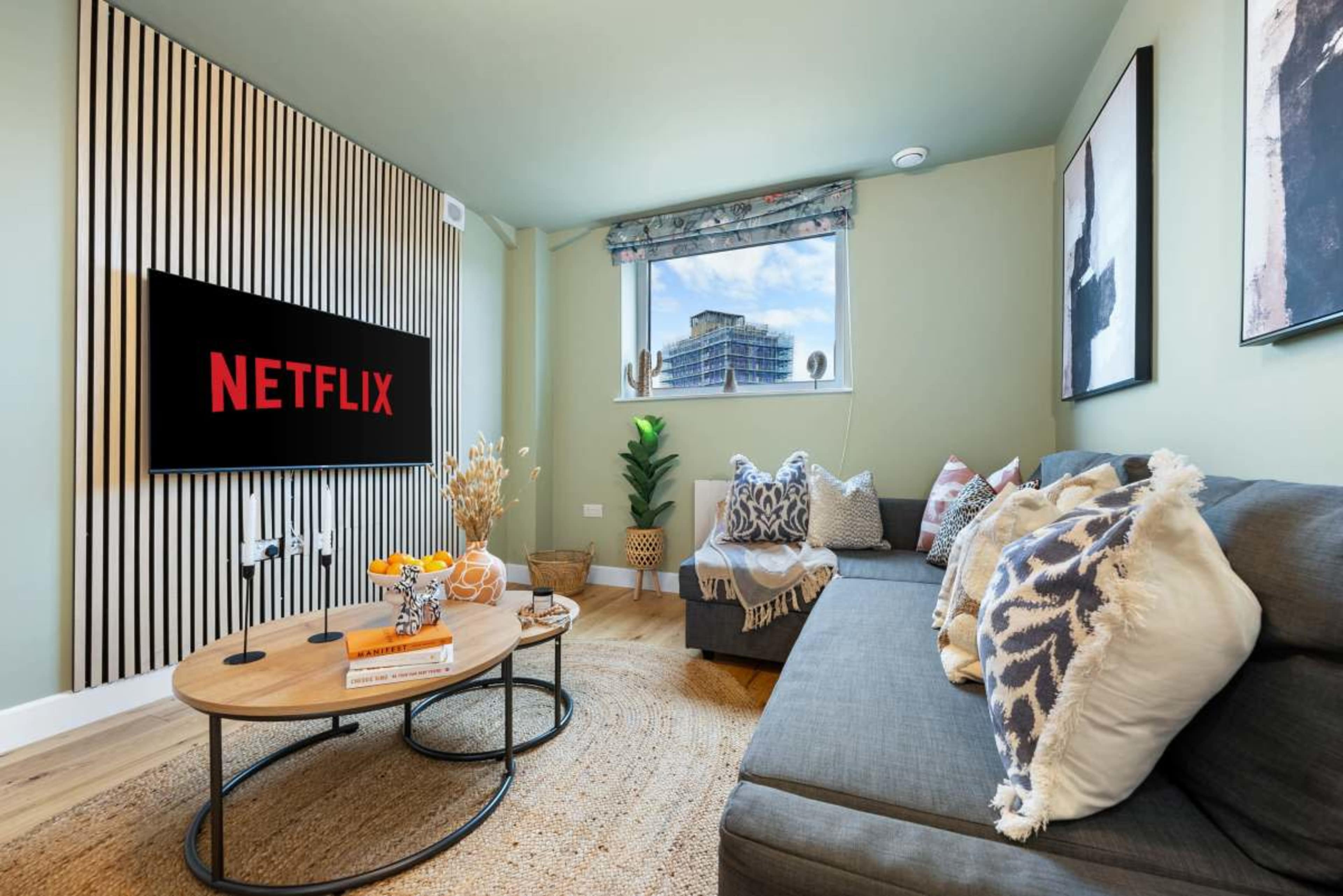 Stylish 1-BR Flat, City Centre - Bellevue Heights Image in The Polygon, Southampton, ENG