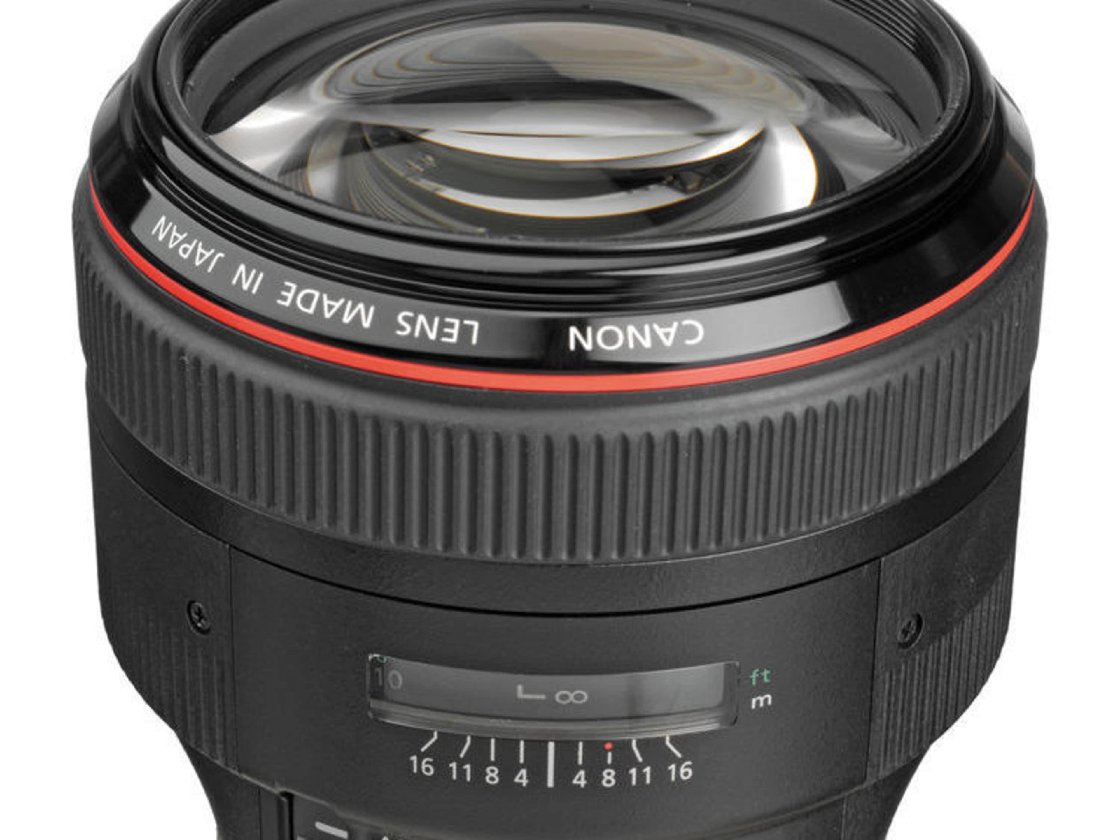 18) Canon EF 85mm f/1.2L II USM Lens